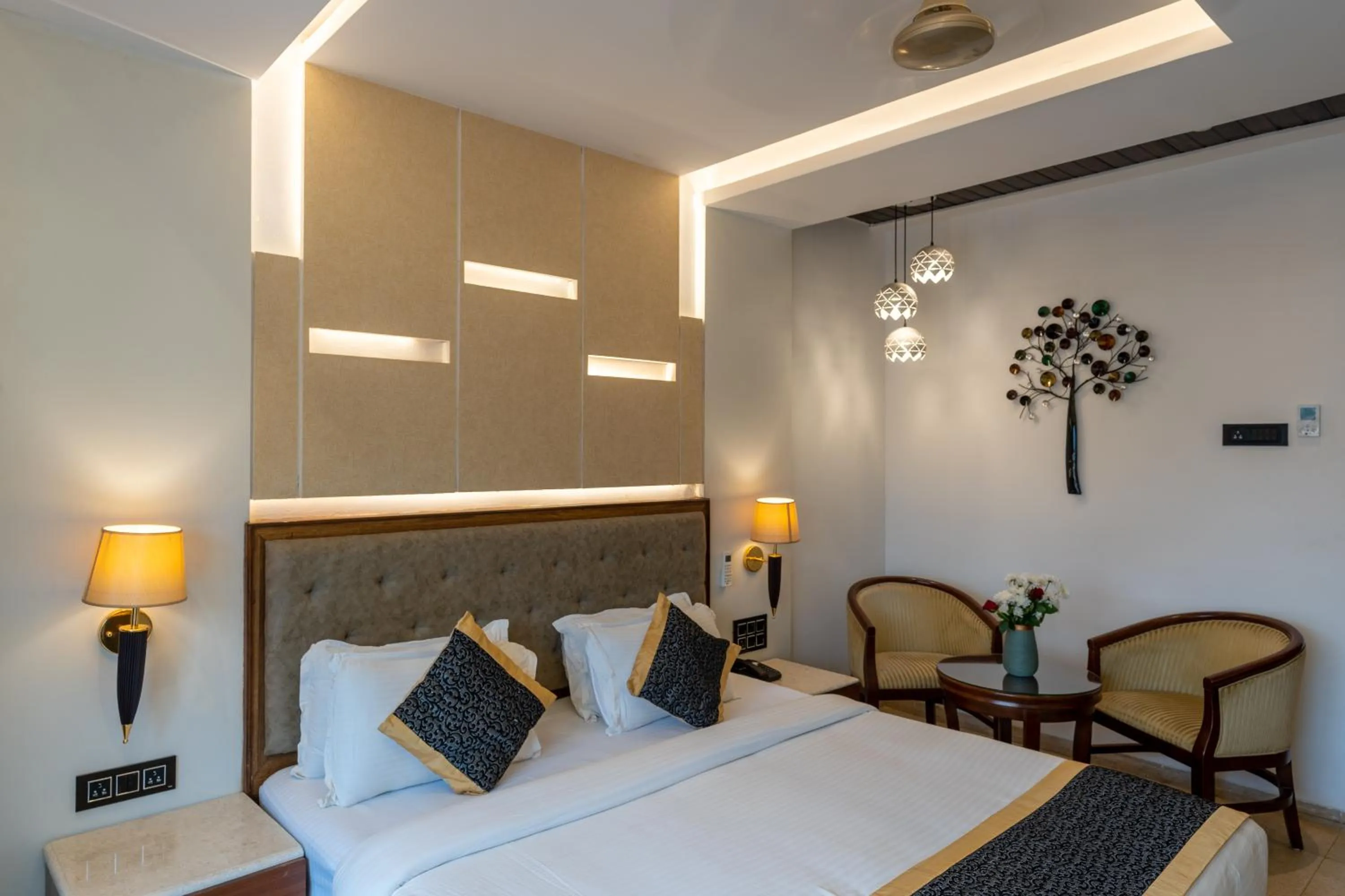 Bed in Alvorada Resort-3 Star Resort In Baga