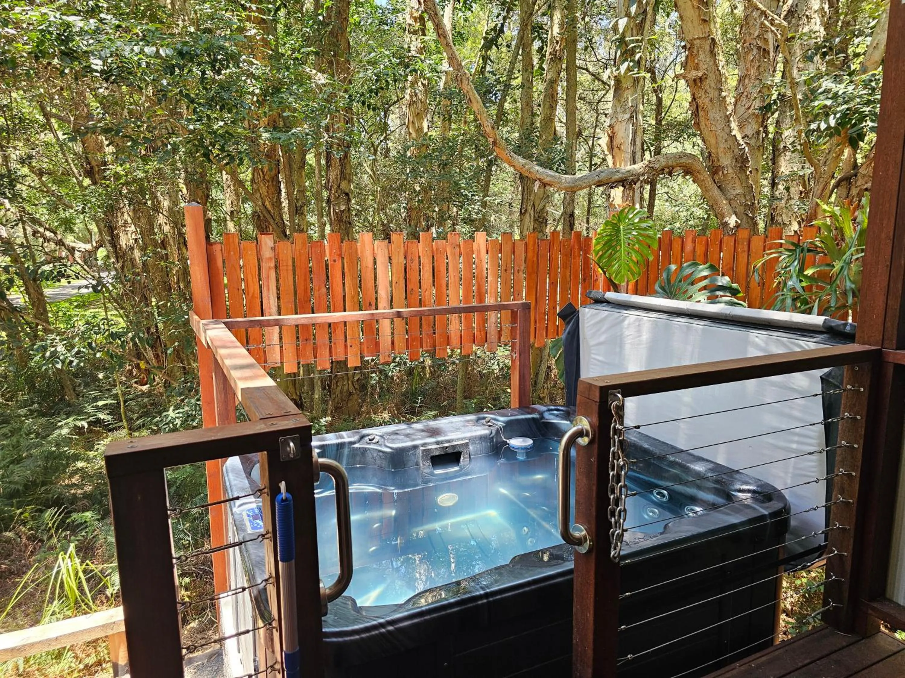 Hot Tub in Wanderers Retreat