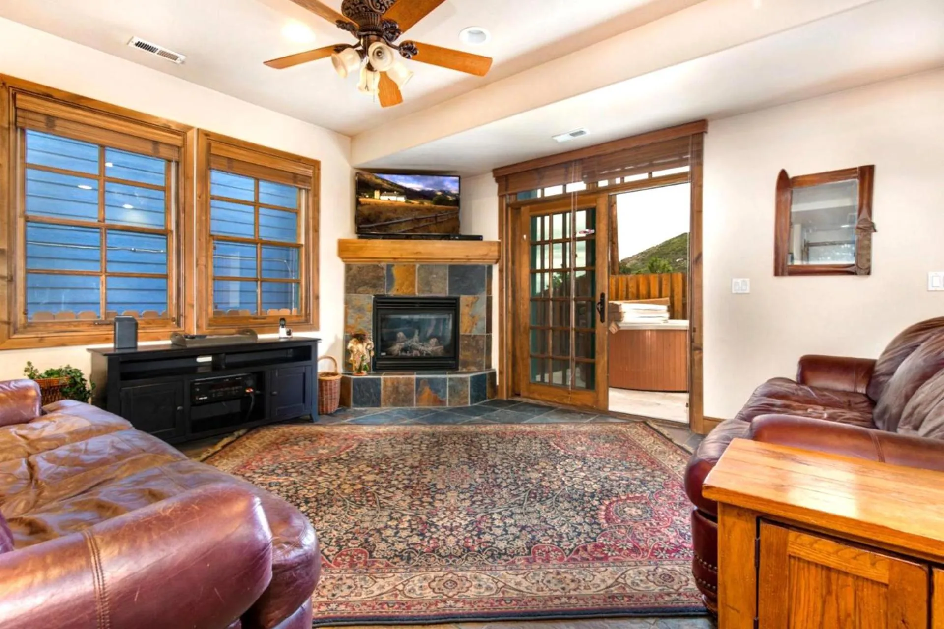 Living room in KBM Resorts Walk to Lifts and Main St Rent 1416 and 1418 Townhomes together Pri Hot tub PPS-1418