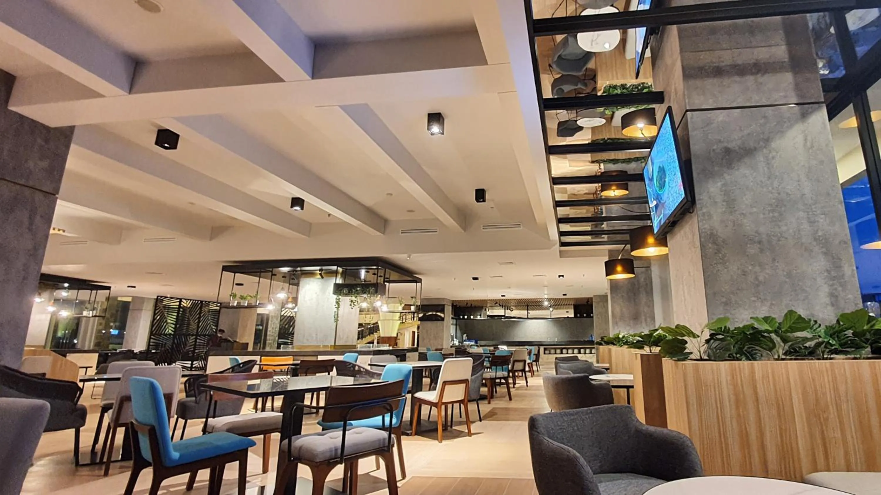 Restaurant/places to eat in BW Suite Belitung