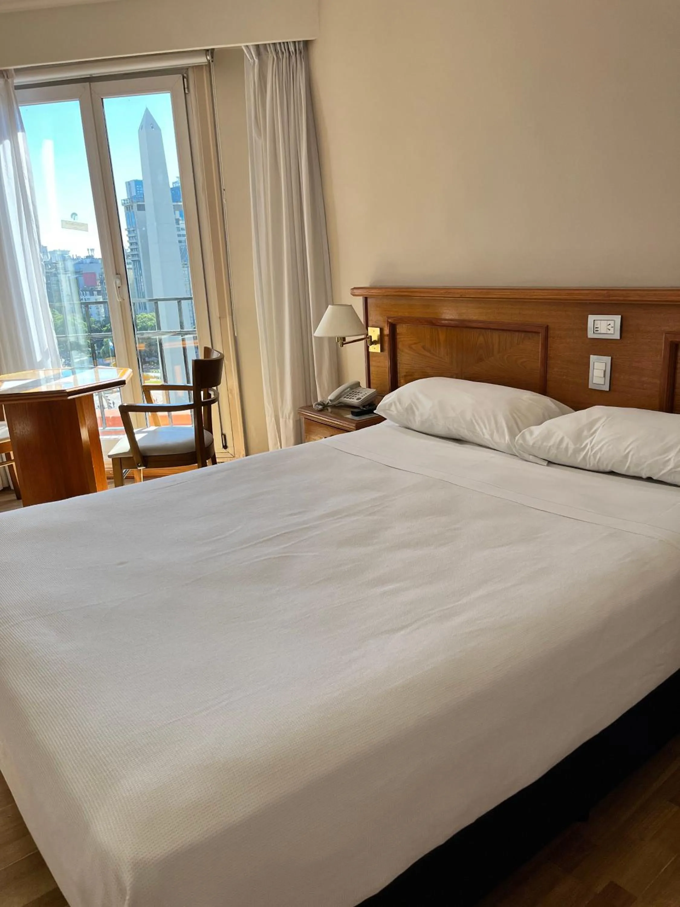 Bed in Bristol Hotel