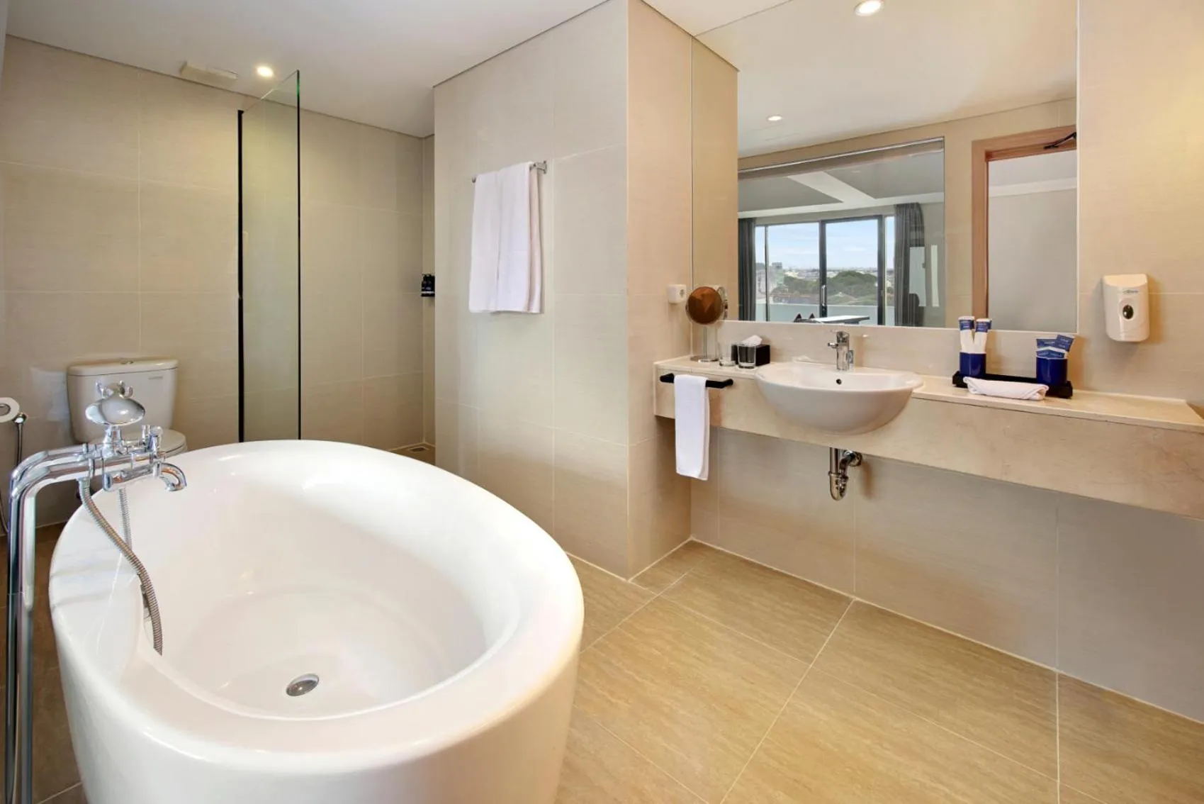 Bathroom in Aston Inn Pantai Losari Makassar