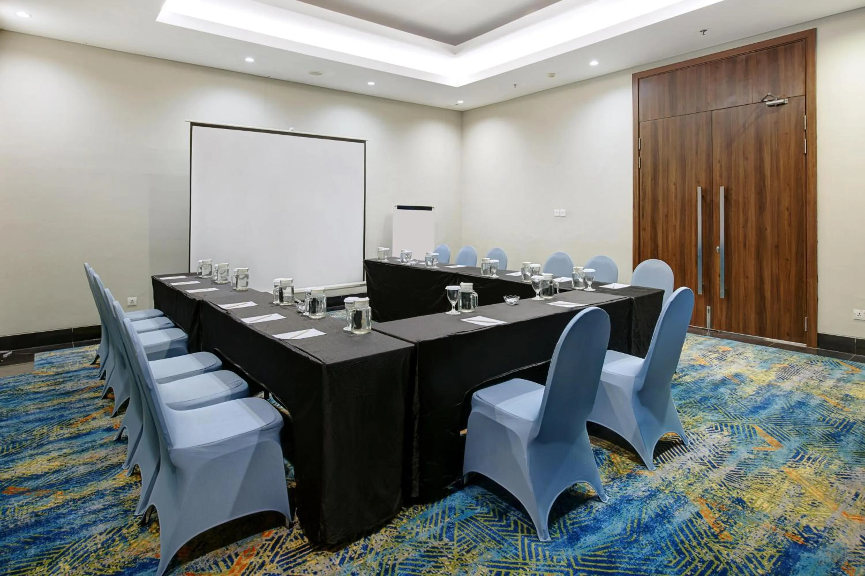 Meeting/conference room in Aston Inn Pantai Losari Makassar