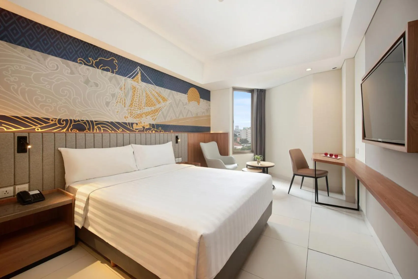 Bedroom, Bed in Aston Inn Pantai Losari Makassar