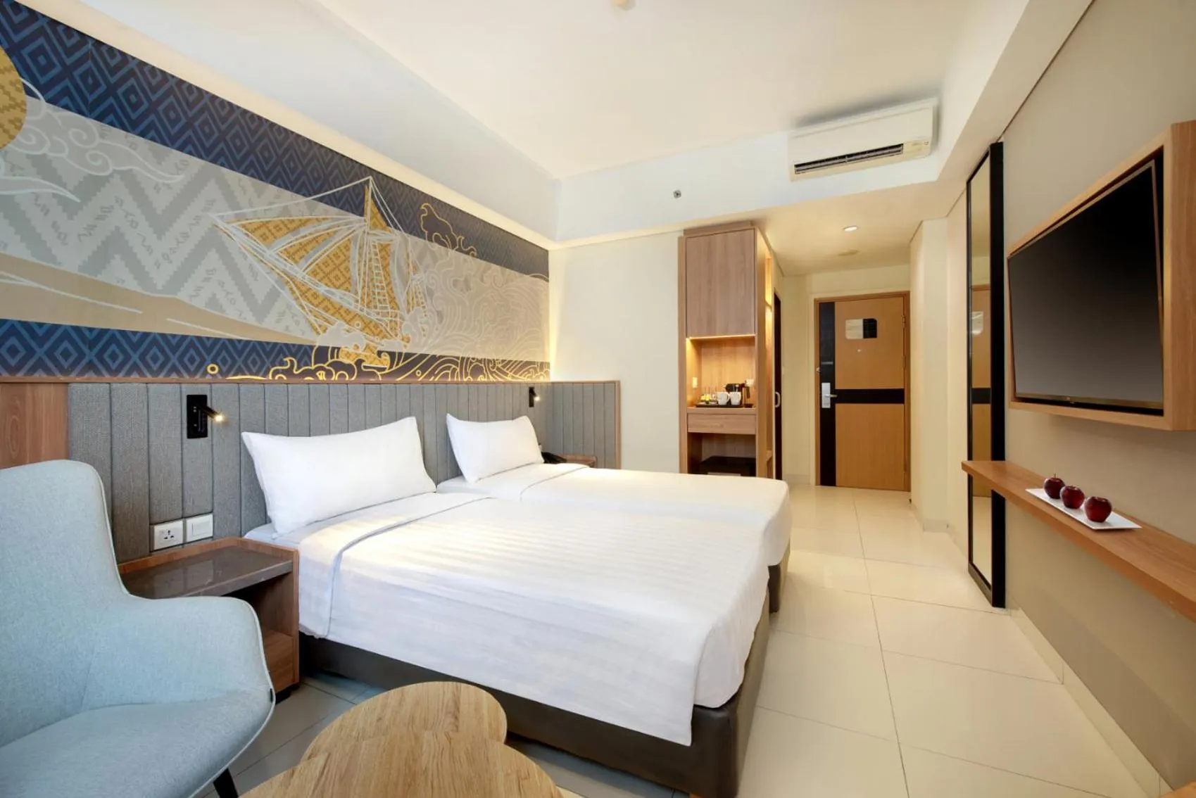 Bedroom, Bed in Aston Inn Pantai Losari Makassar