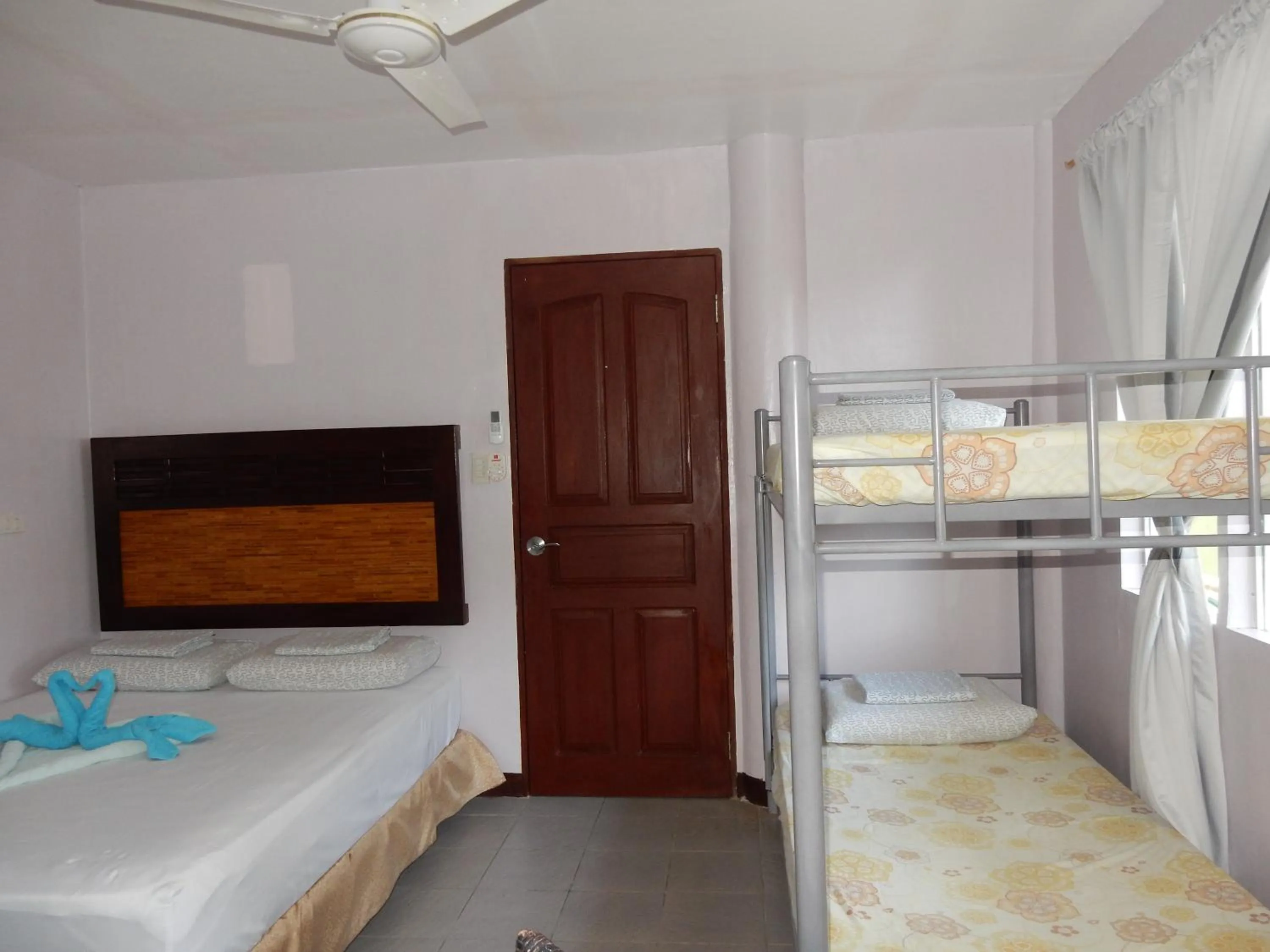 Bedroom, Bed in Oslob Seafari Resort