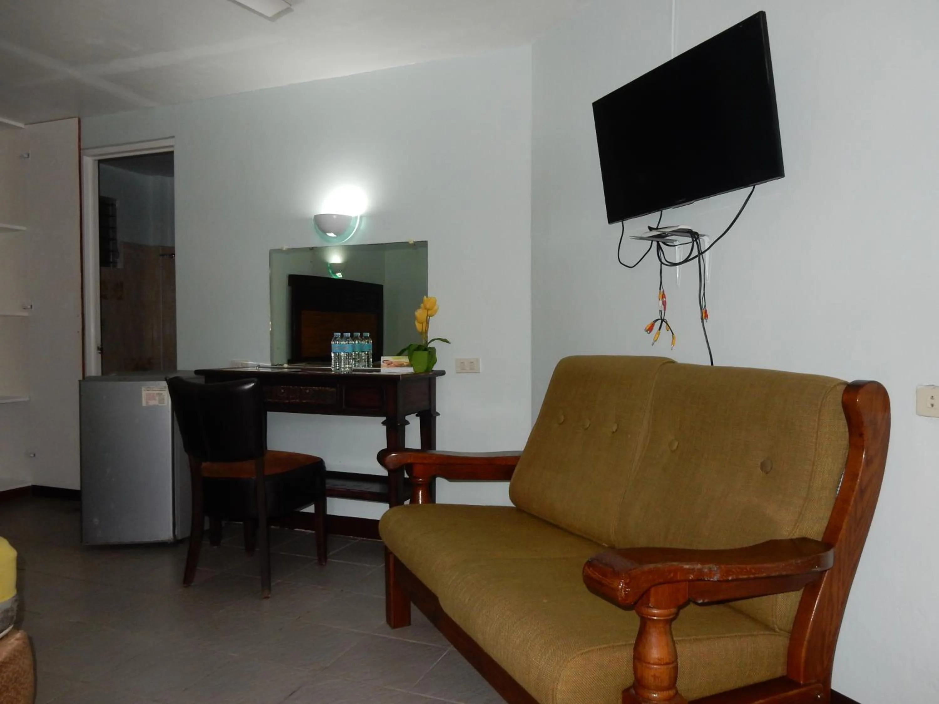 TV and multimedia in Oslob Seafari Resort