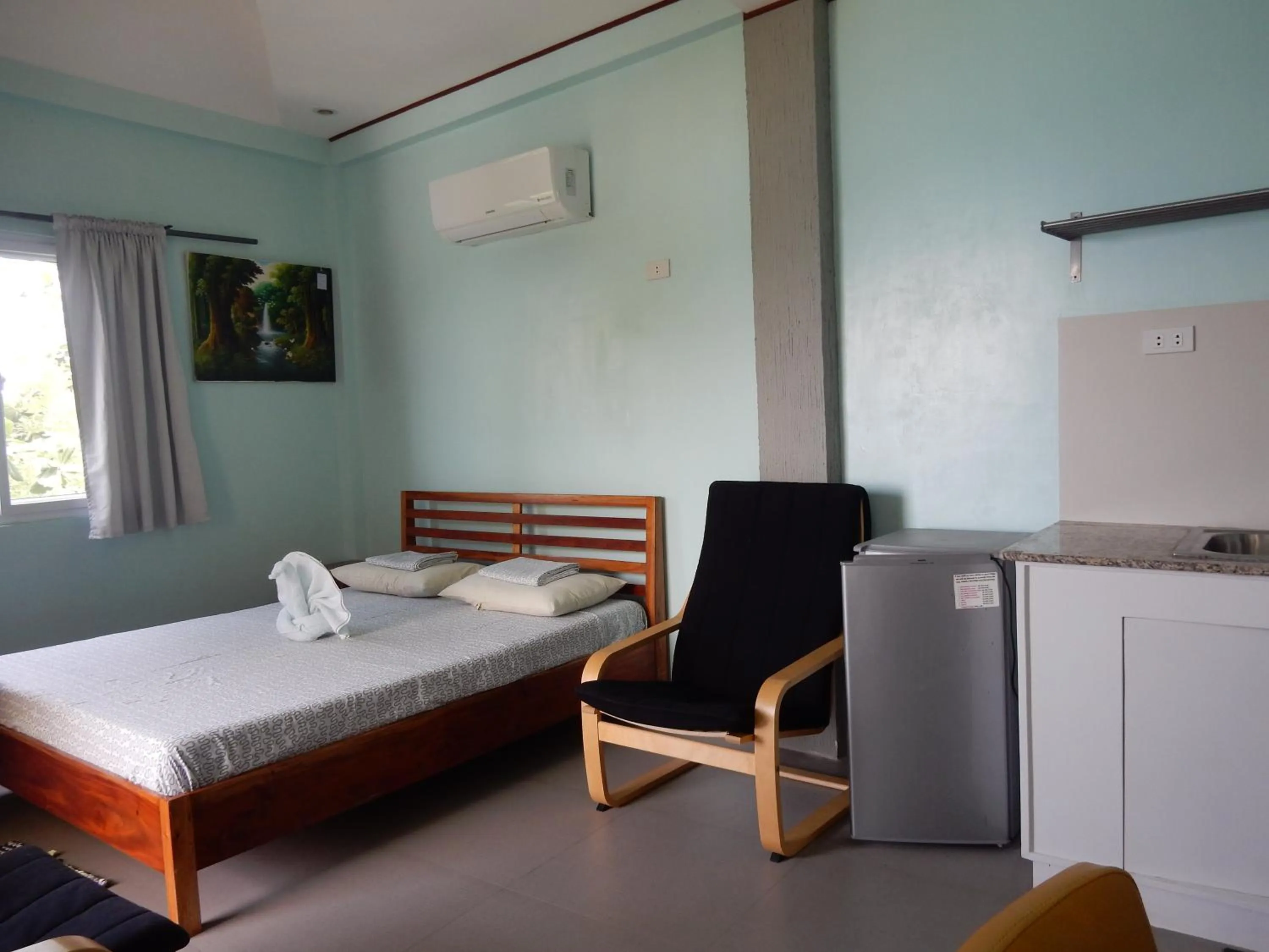 Bedroom, Bed in Oslob Seafari Resort