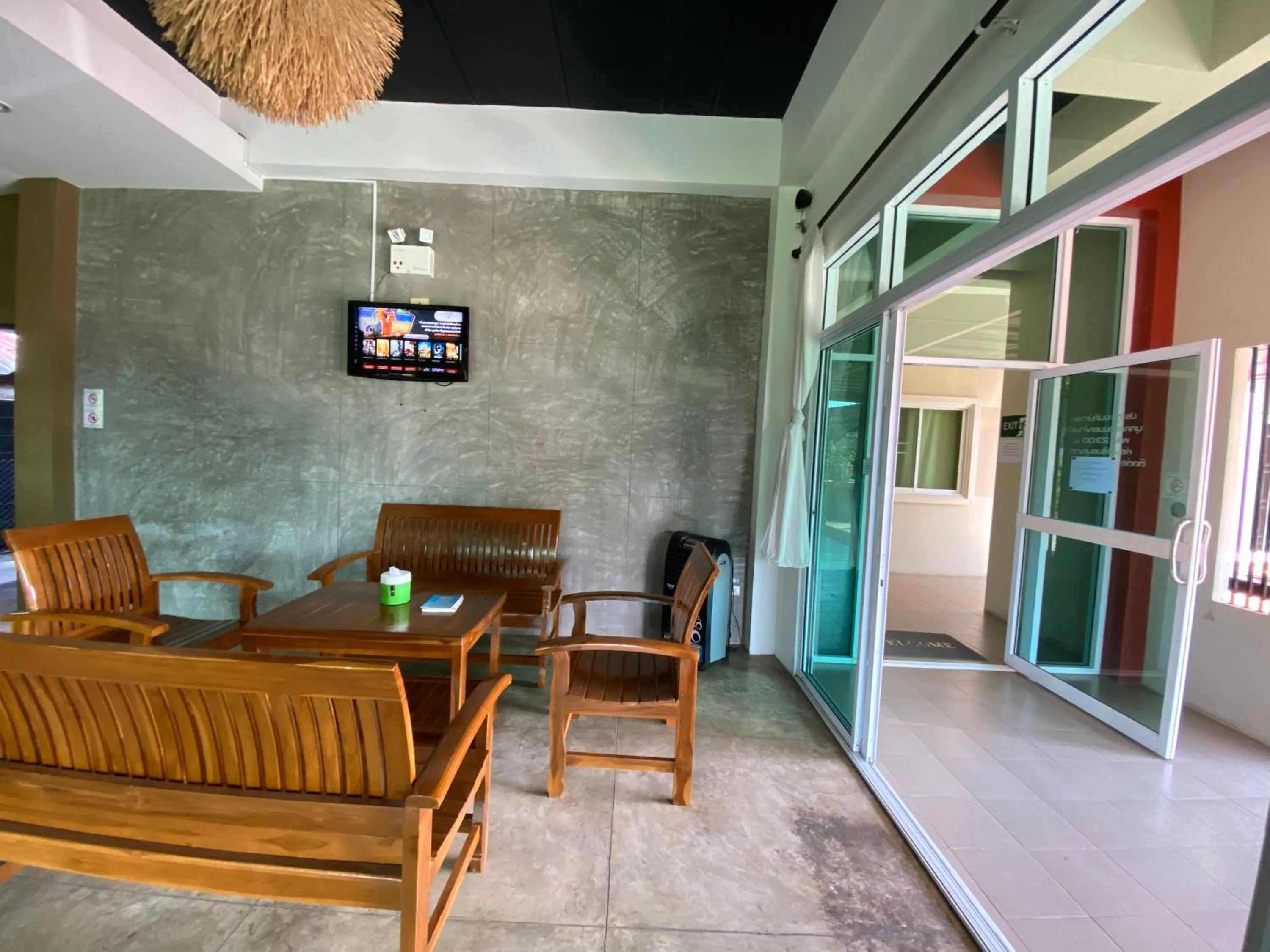 Lobby or reception in Preme Apartment @maejo