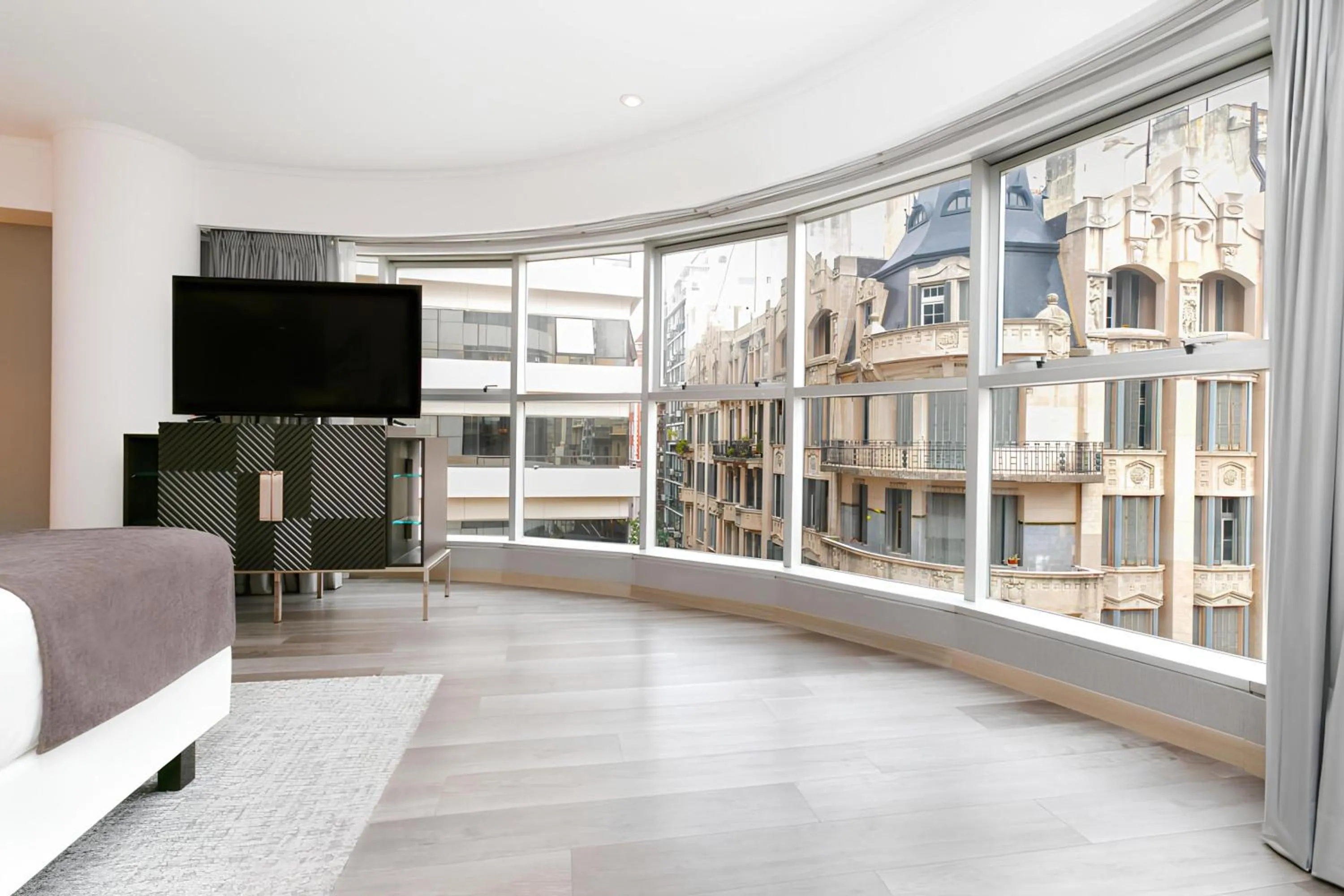 Photo of the whole room in Doubletree By Hilton Buenos Aires