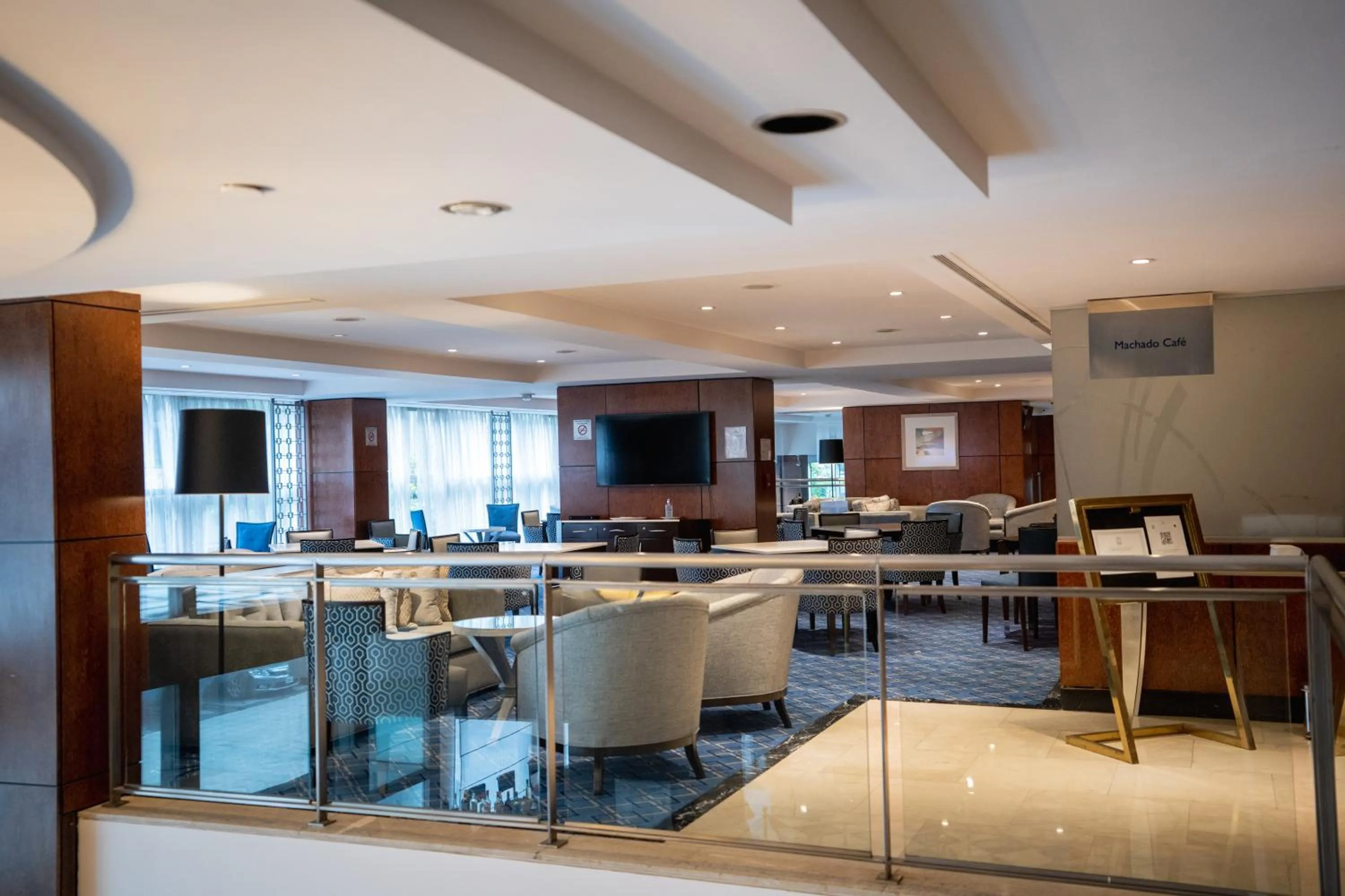 Restaurant/places to eat in Doubletree By Hilton Buenos Aires