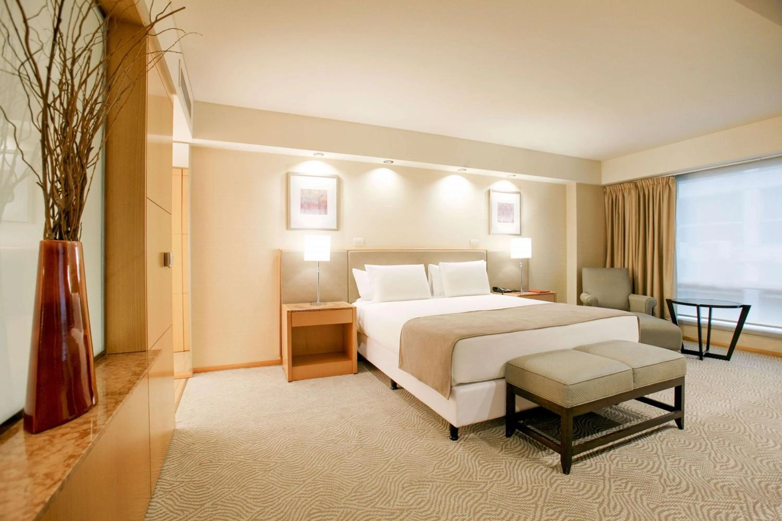 Bedroom, Bed in Doubletree By Hilton Buenos Aires