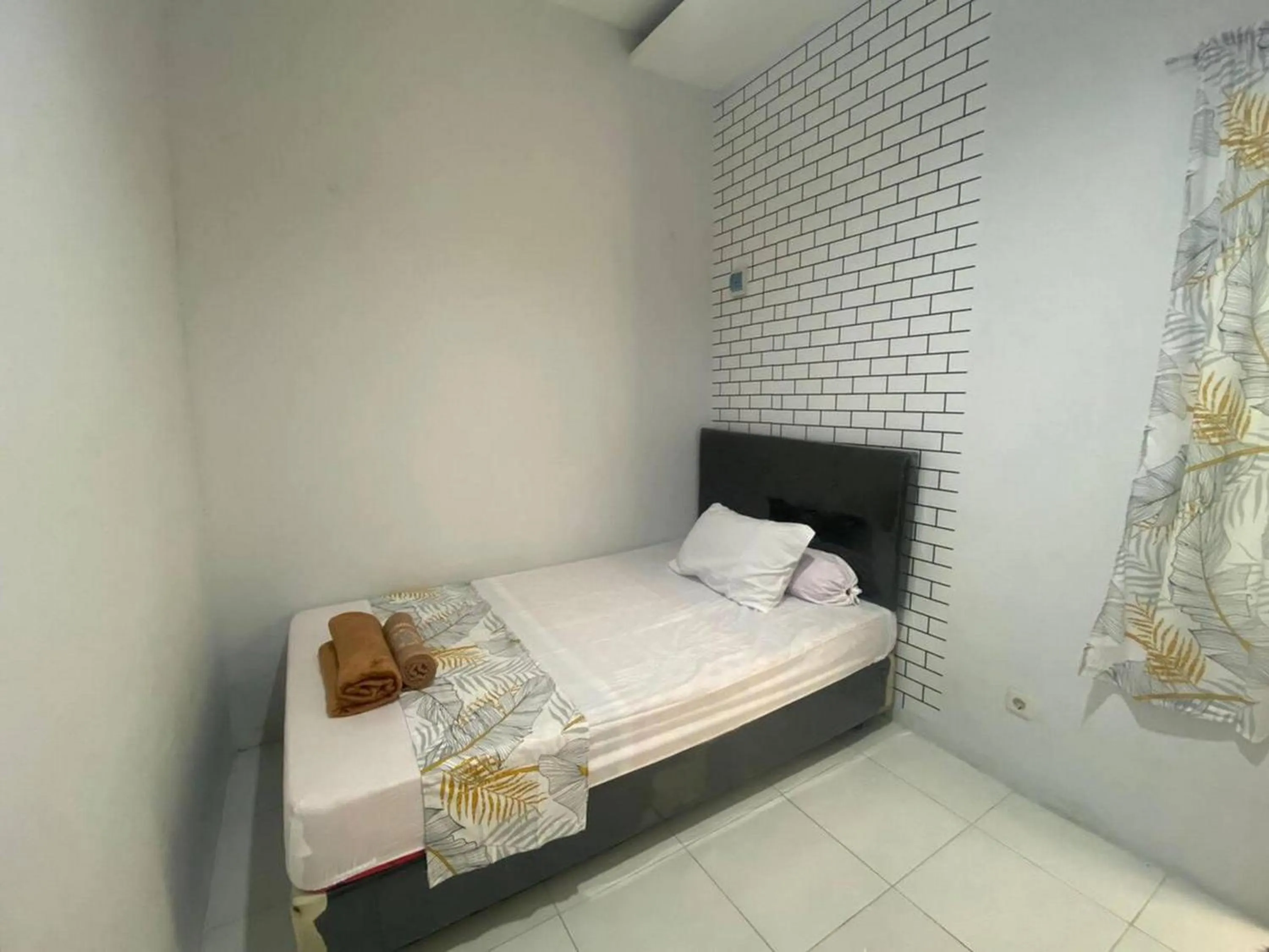 Bedroom, Bed in Pekayon Garden House Syariah RedPartner Near RS EMC Pekayon