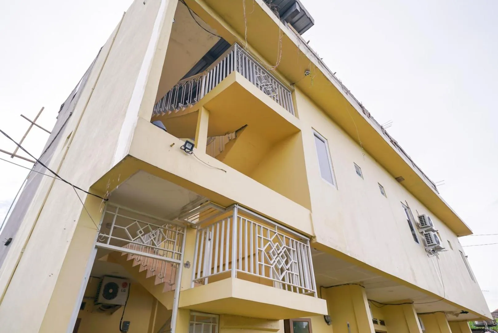 Property building in Pekayon Garden House Syariah RedPartner Near RS EMC Pekayon