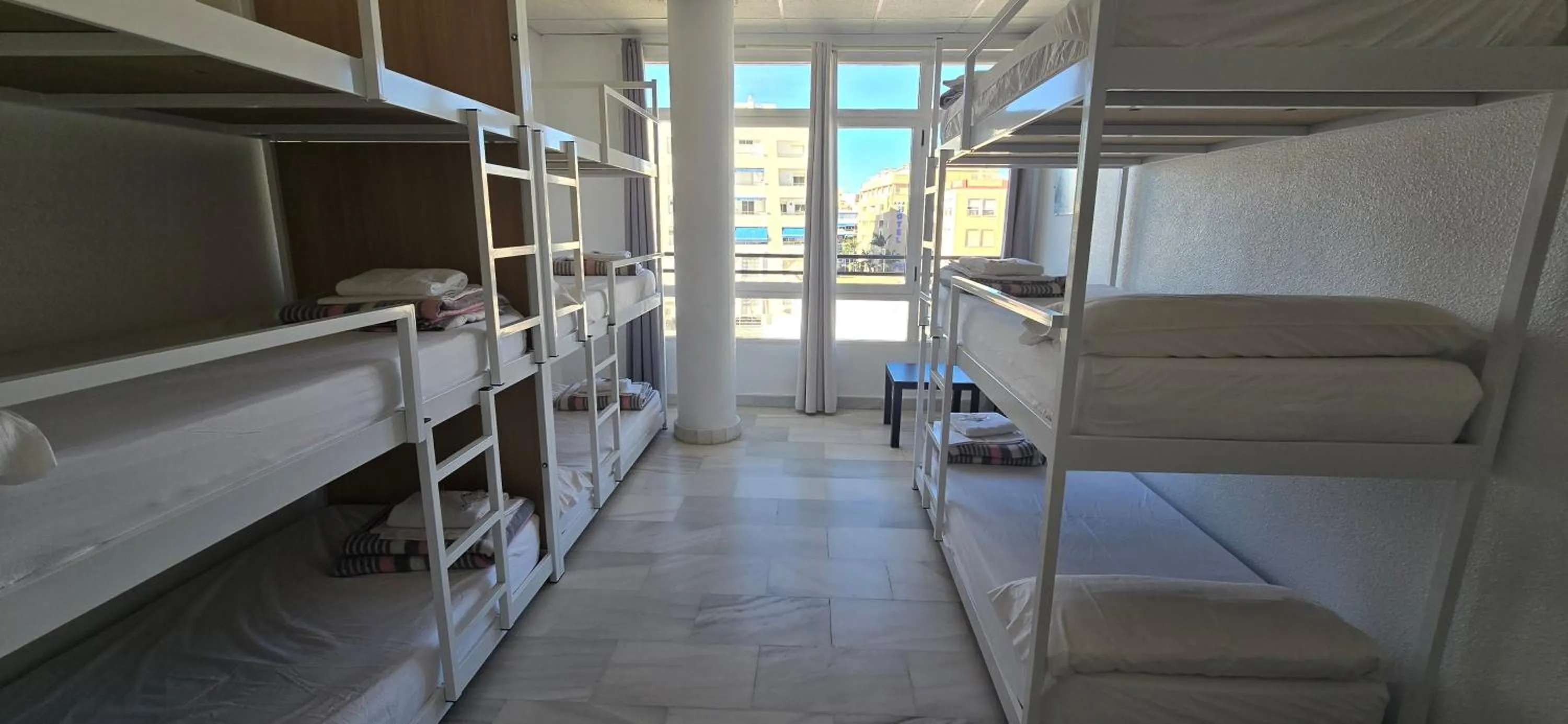 Bed in Albergue Club Náutico de Águilas