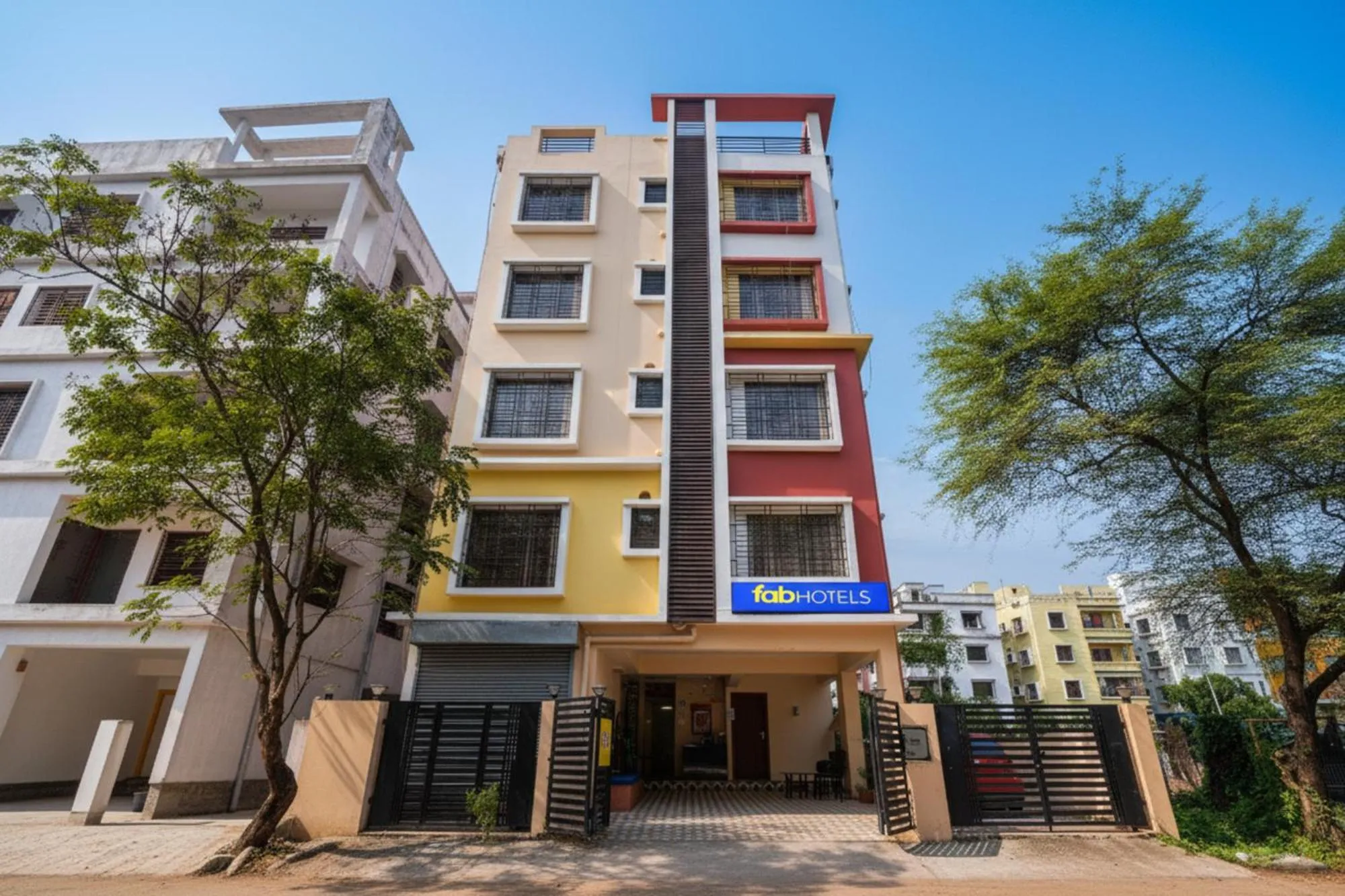 Facade/entrance in FabHotel Amar Raj Inn