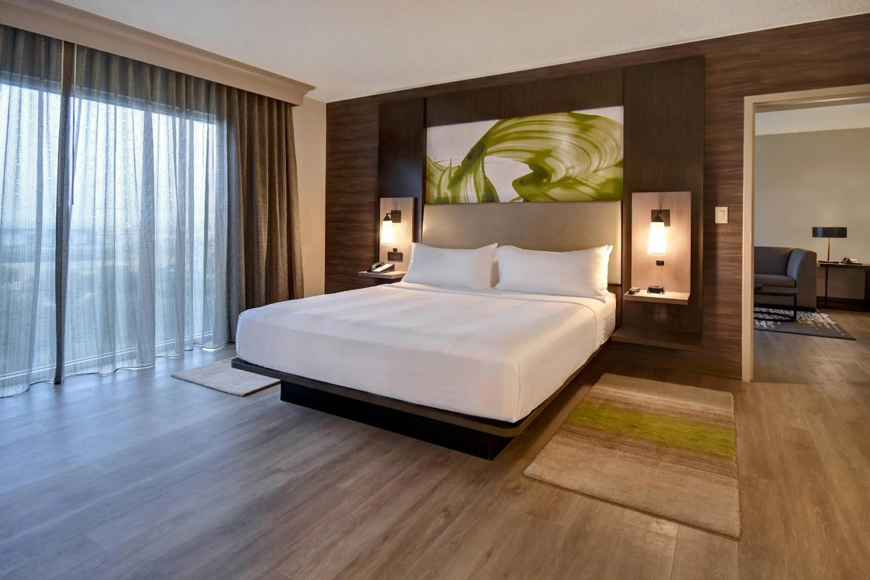 Bedroom, Bed in Dallas/Fort Worth Marriott Hotel & Golf Club at Champions Circle