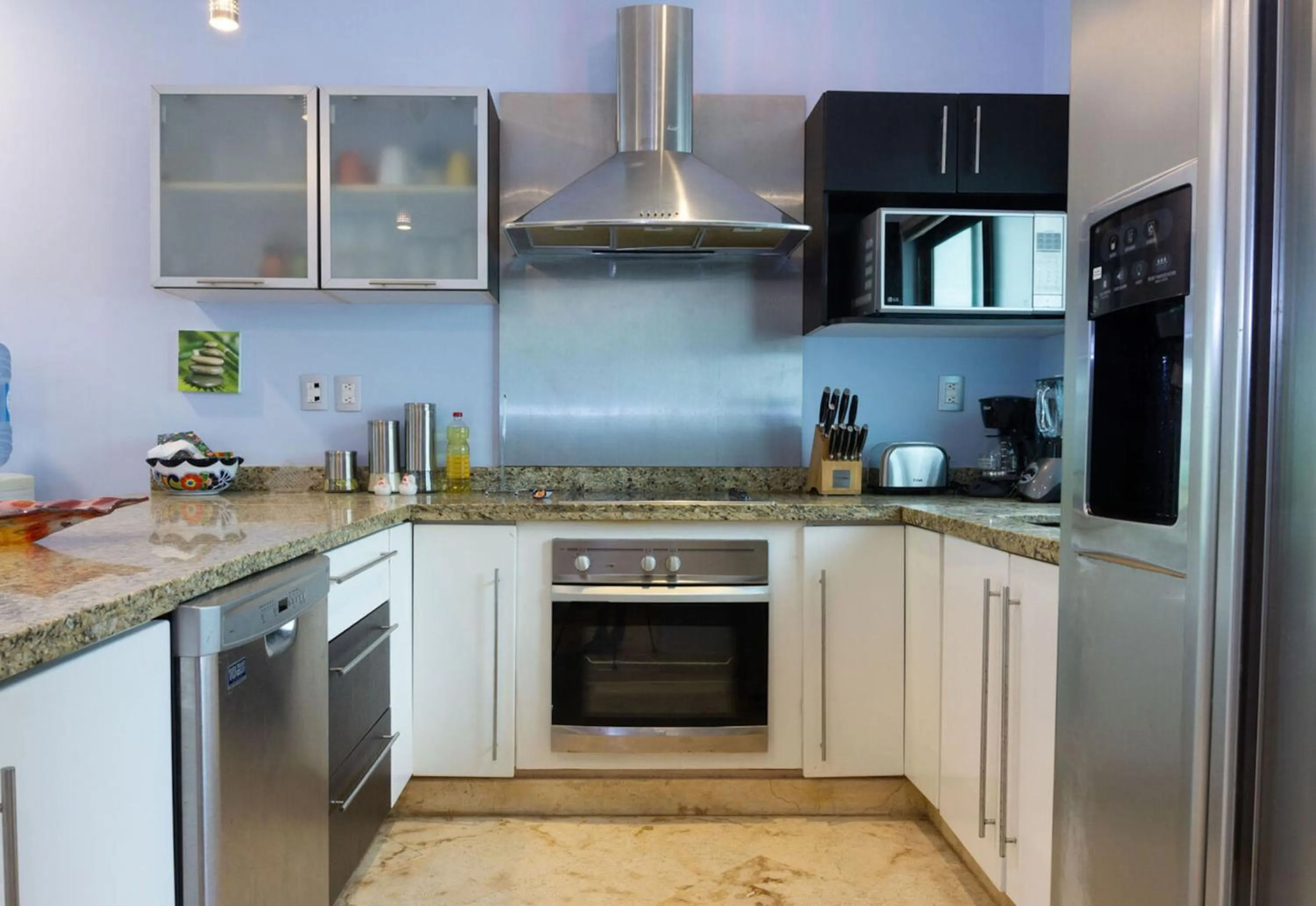 Kitchen or kitchenette in Paseo del Sol Condohotel by BVR