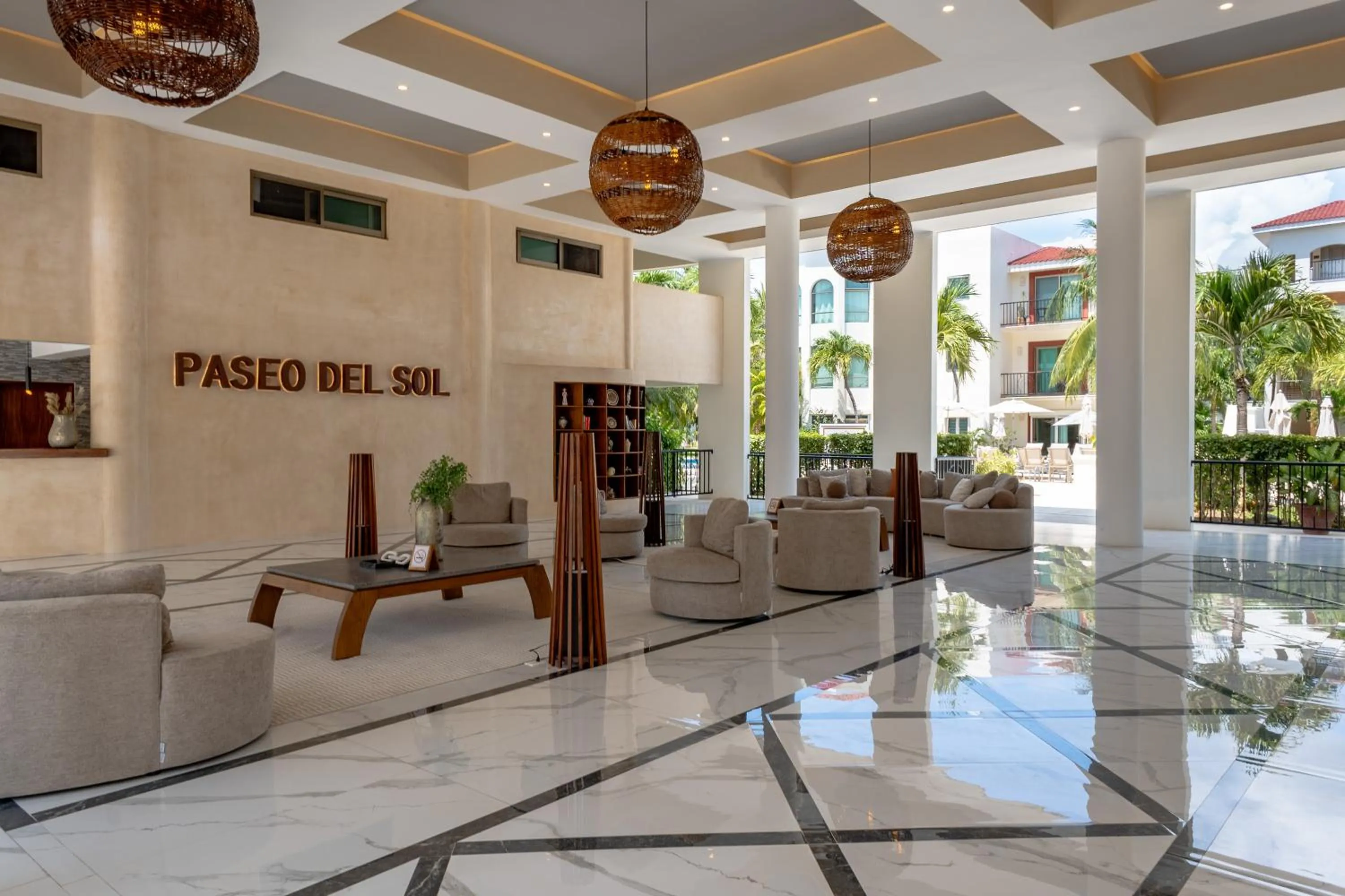 Lobby or reception in Paseo del Sol Condohotel by BVR