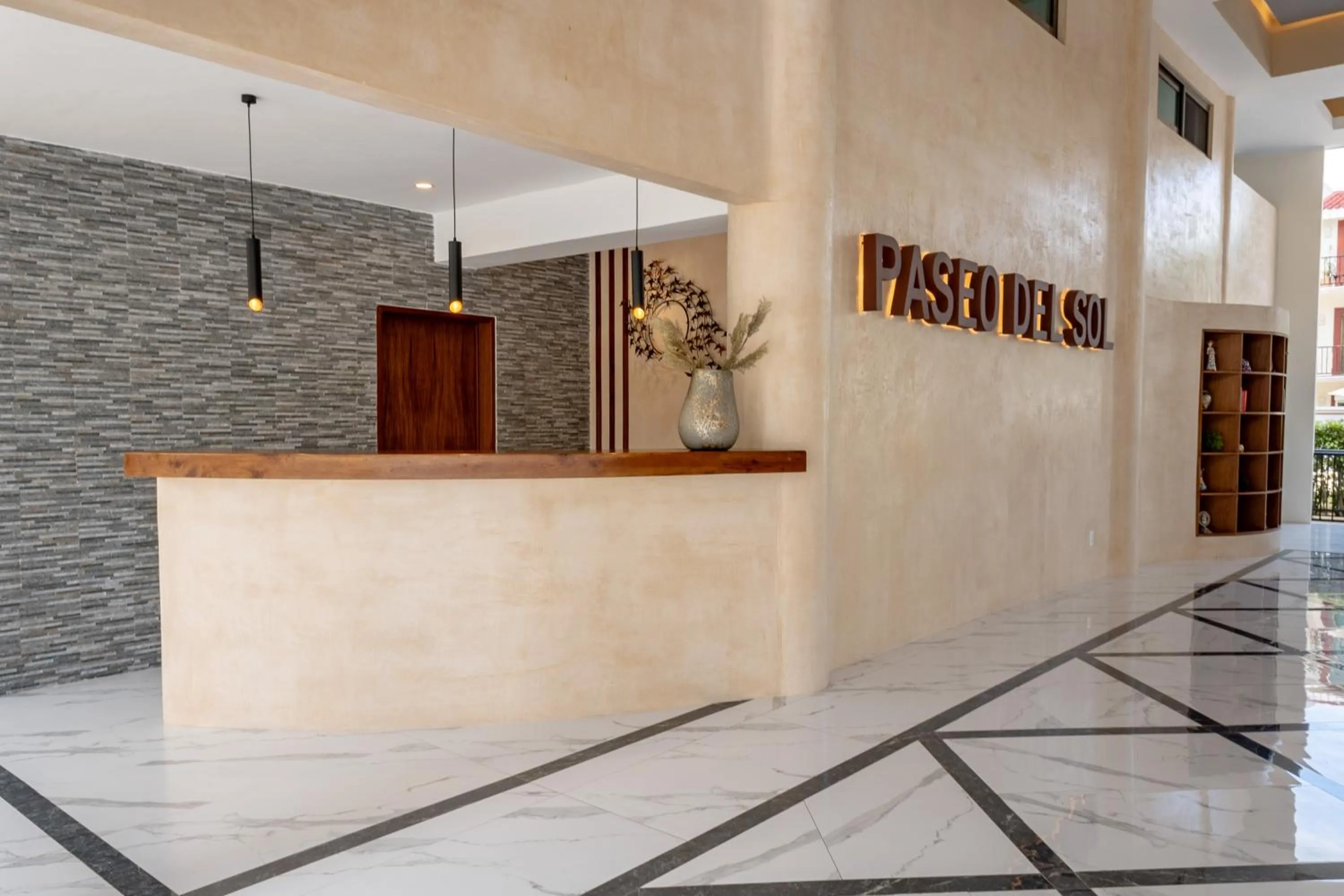 Lobby or reception in Paseo del Sol Condohotel by BVR