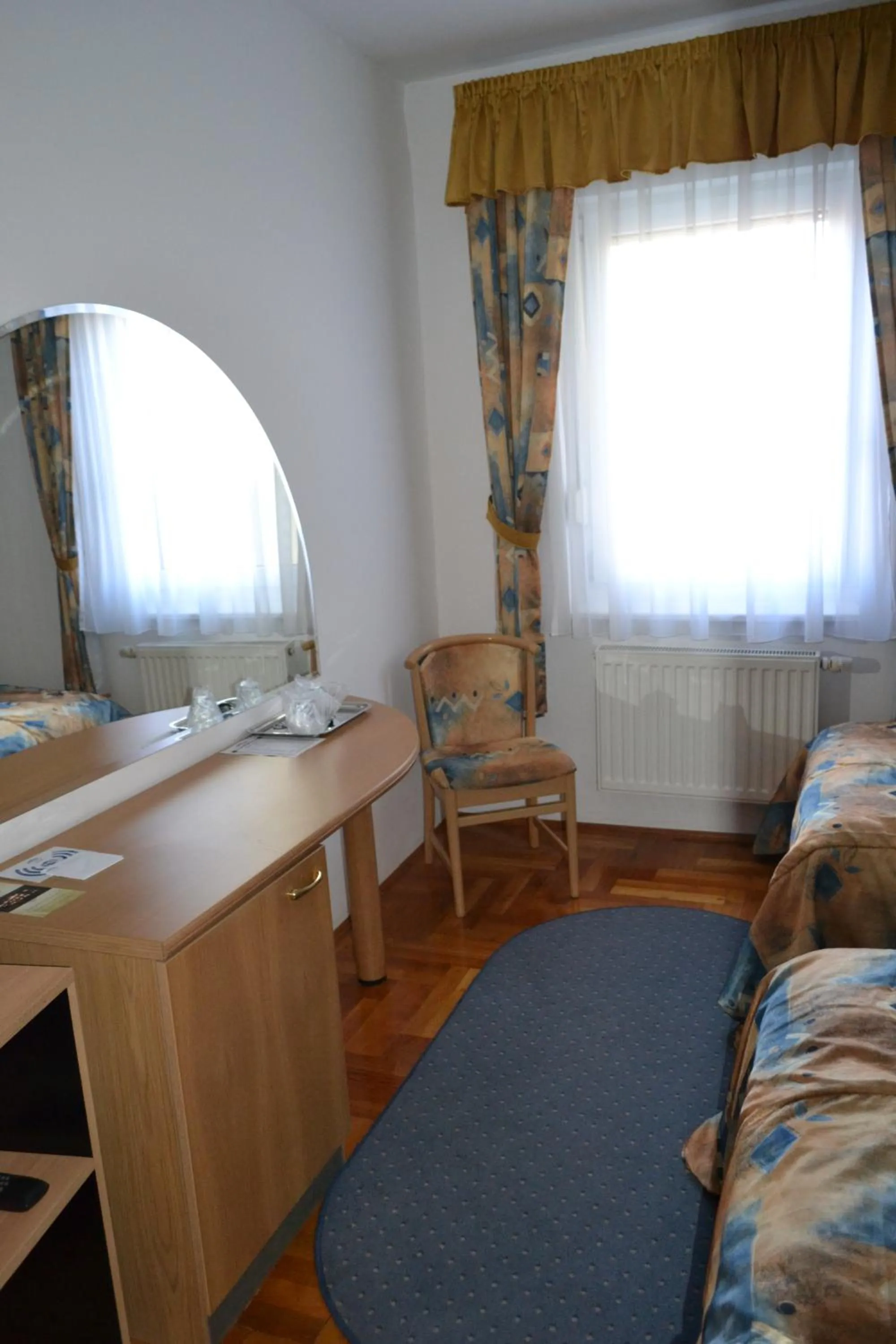 Bedroom, Bed in Leier Business Hotel