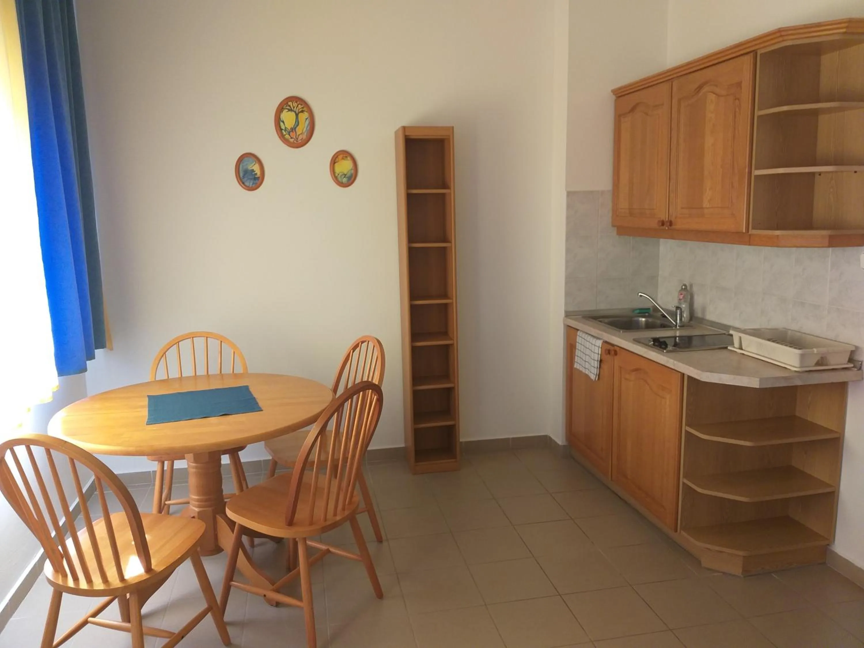 Kitchen or kitchenette in Leier Business Hotel