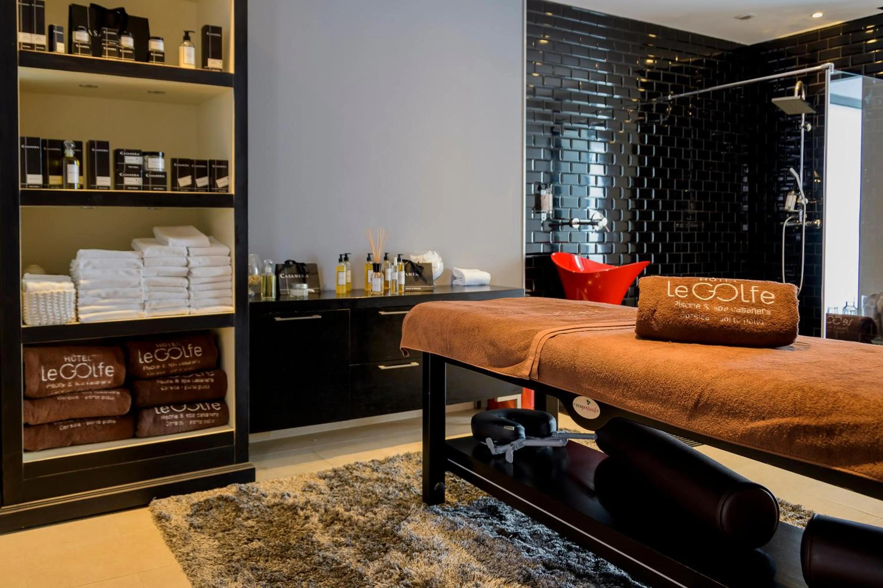 Spa and wellness centre/facilities in Le Golfe