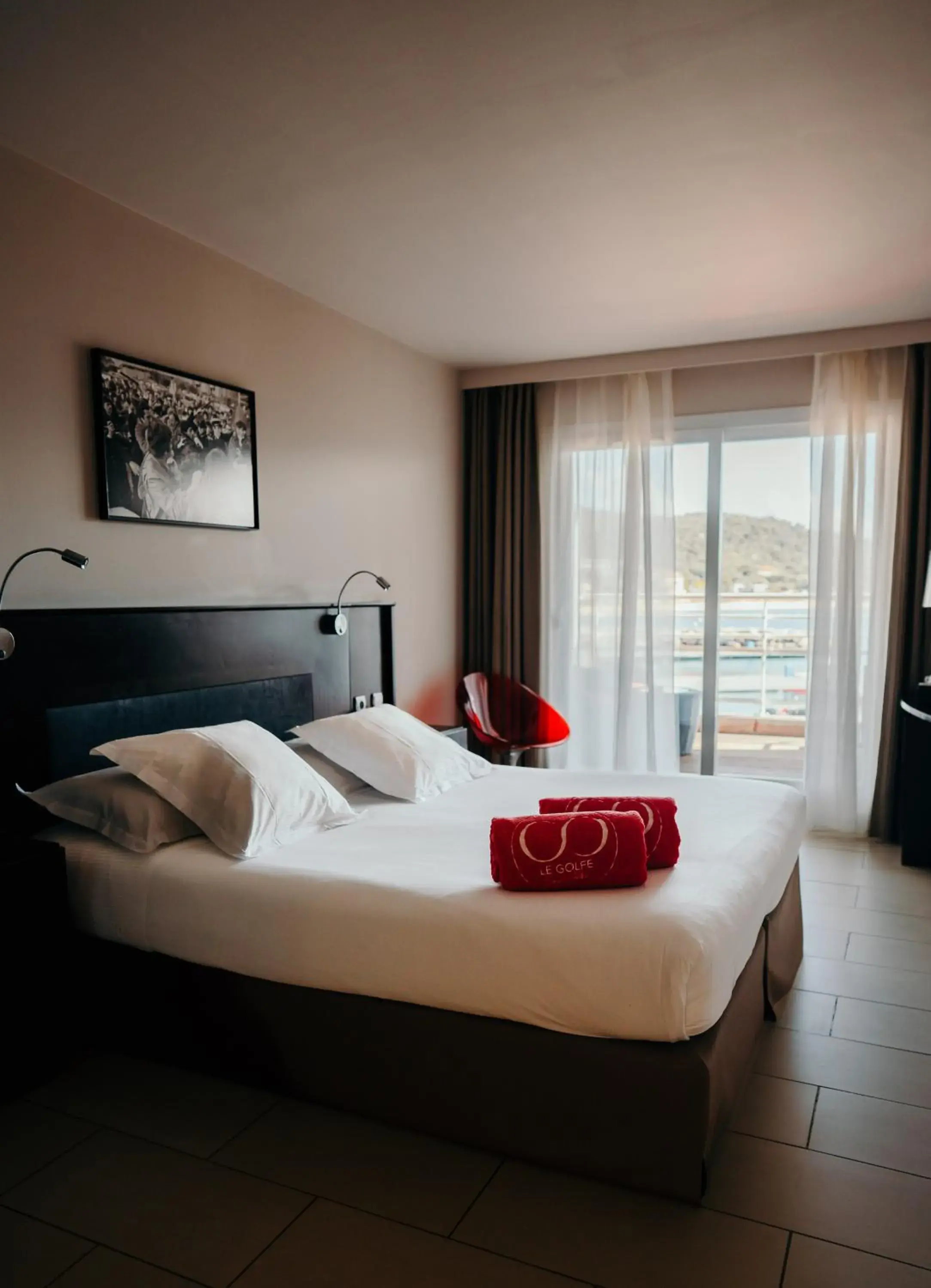 Deluxe Double Room with Sea View in Le Golfe Deluxe Double Room with Sea View in Le Golfe