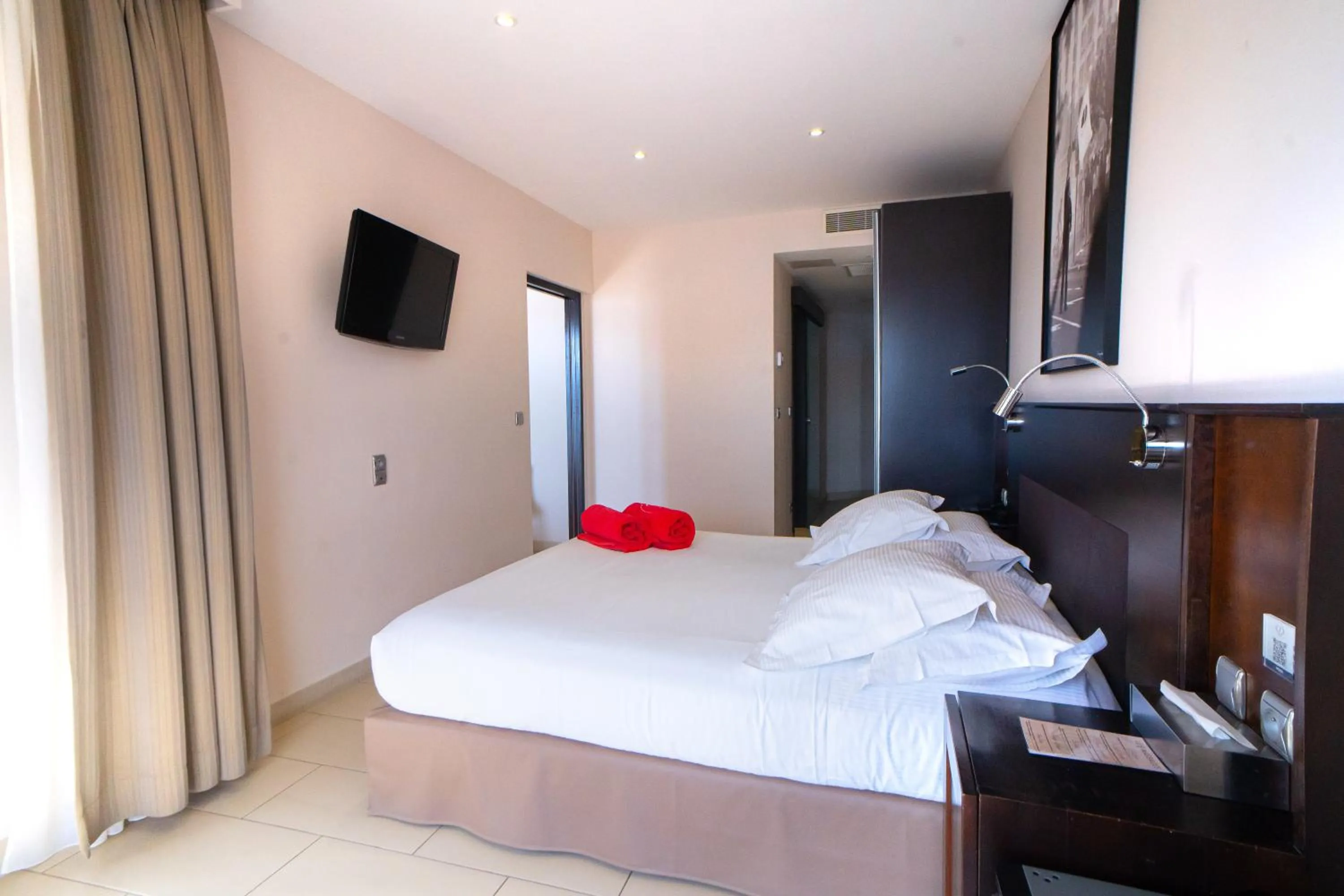 Bedroom, Bed in Le Golfe