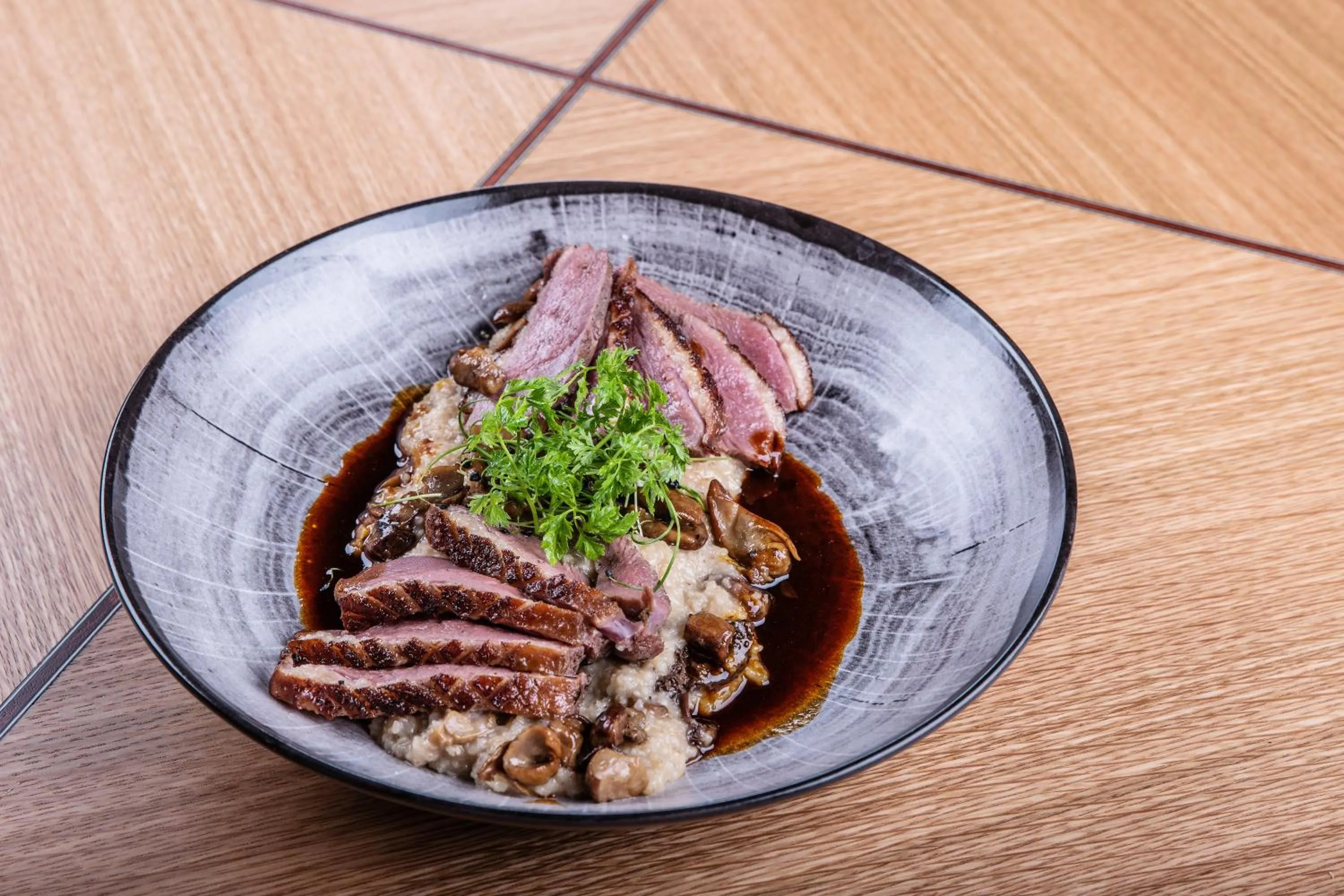 Restaurant & Design Hotel Noem Arch