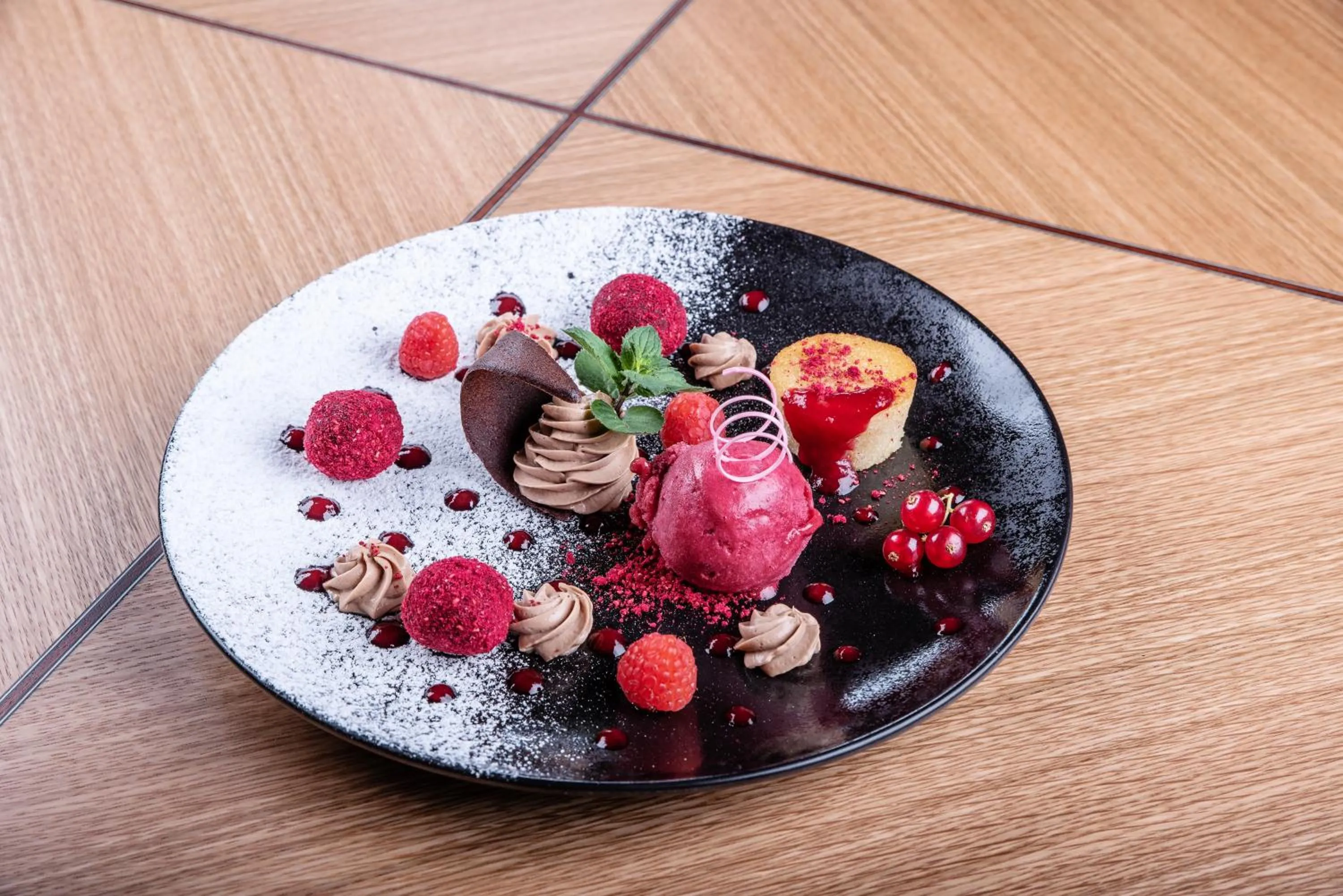 Restaurant & Design Hotel Noem Arch