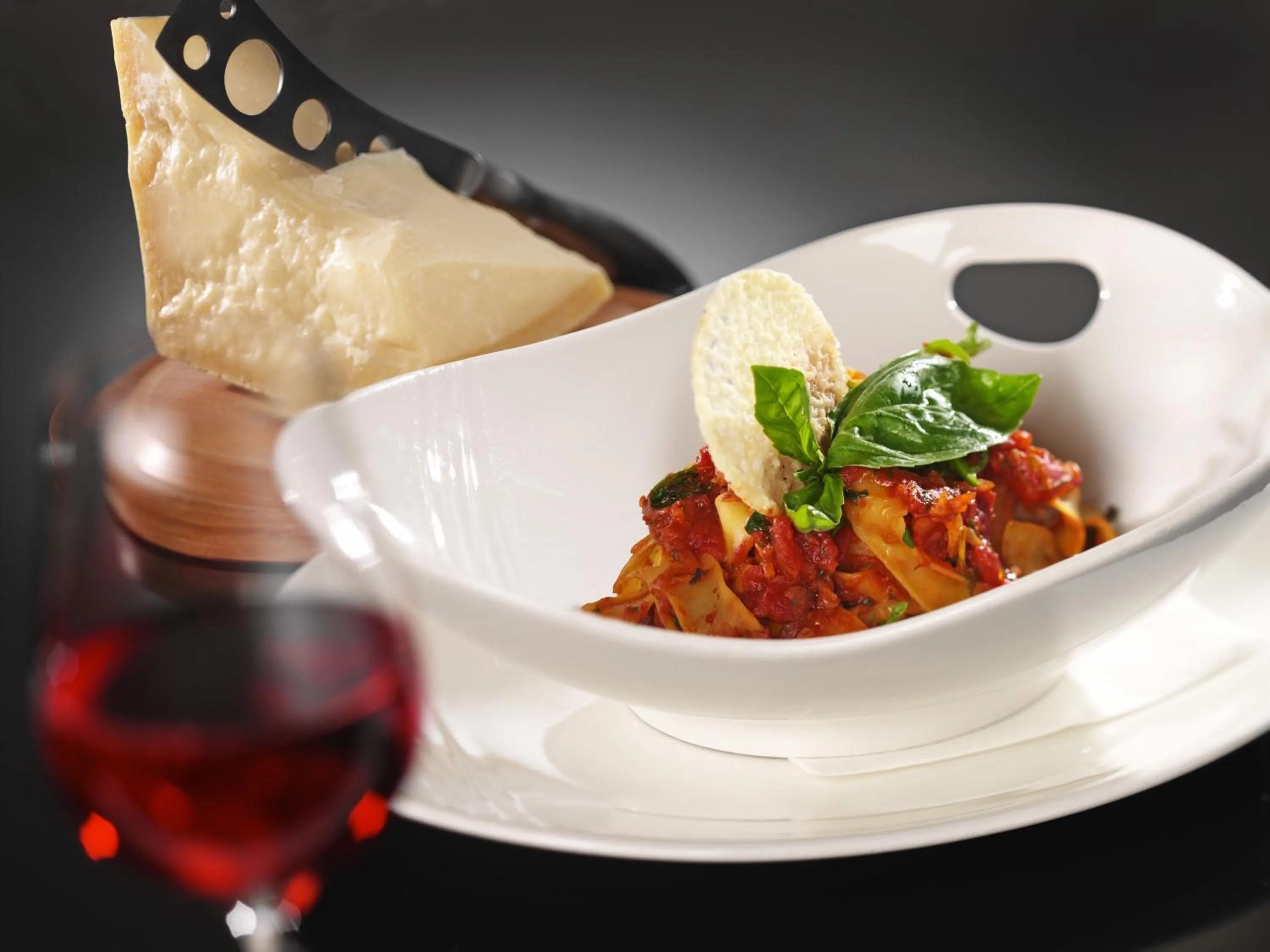 Food and drinks in Restaurant & Design Hotel Noem Arch