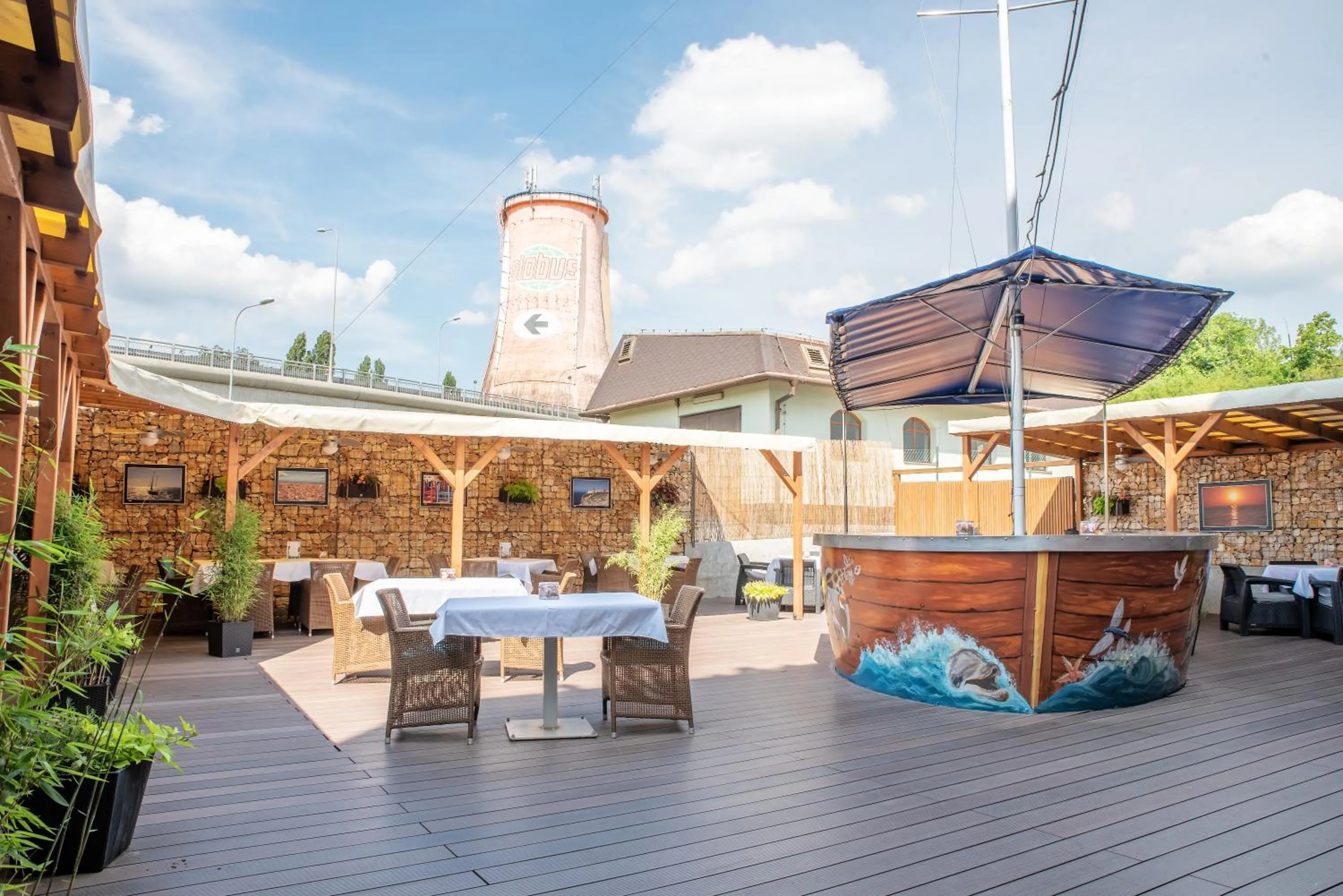 Restaurant & Design Hotel Noem Arch