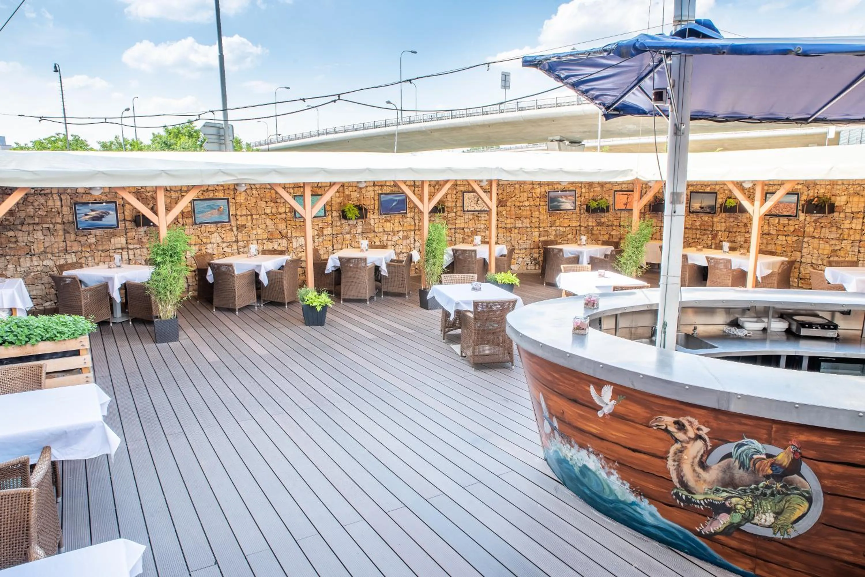 Restaurant & Design Hotel Noem Arch