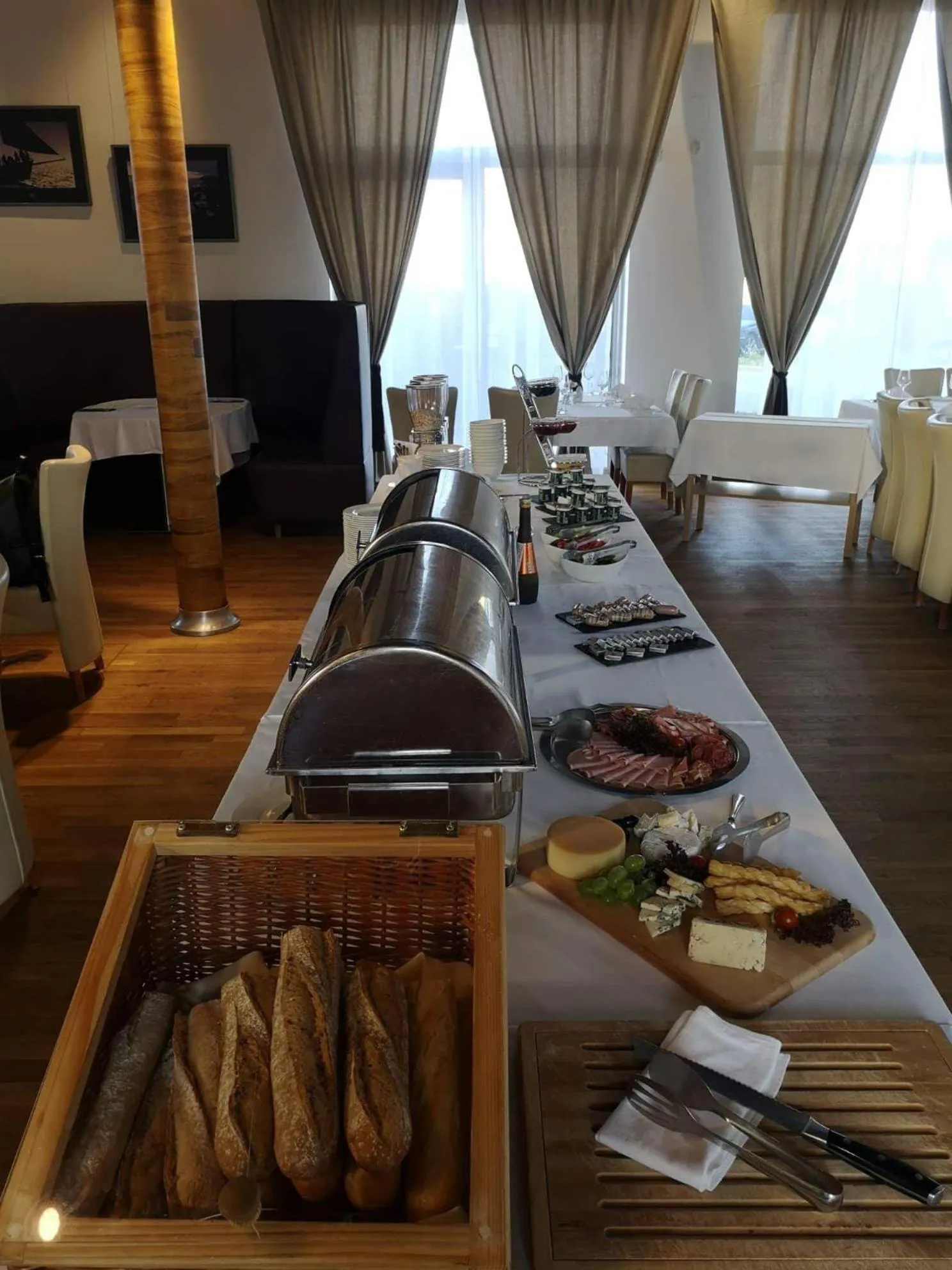 Restaurant & Design Hotel Noem Arch