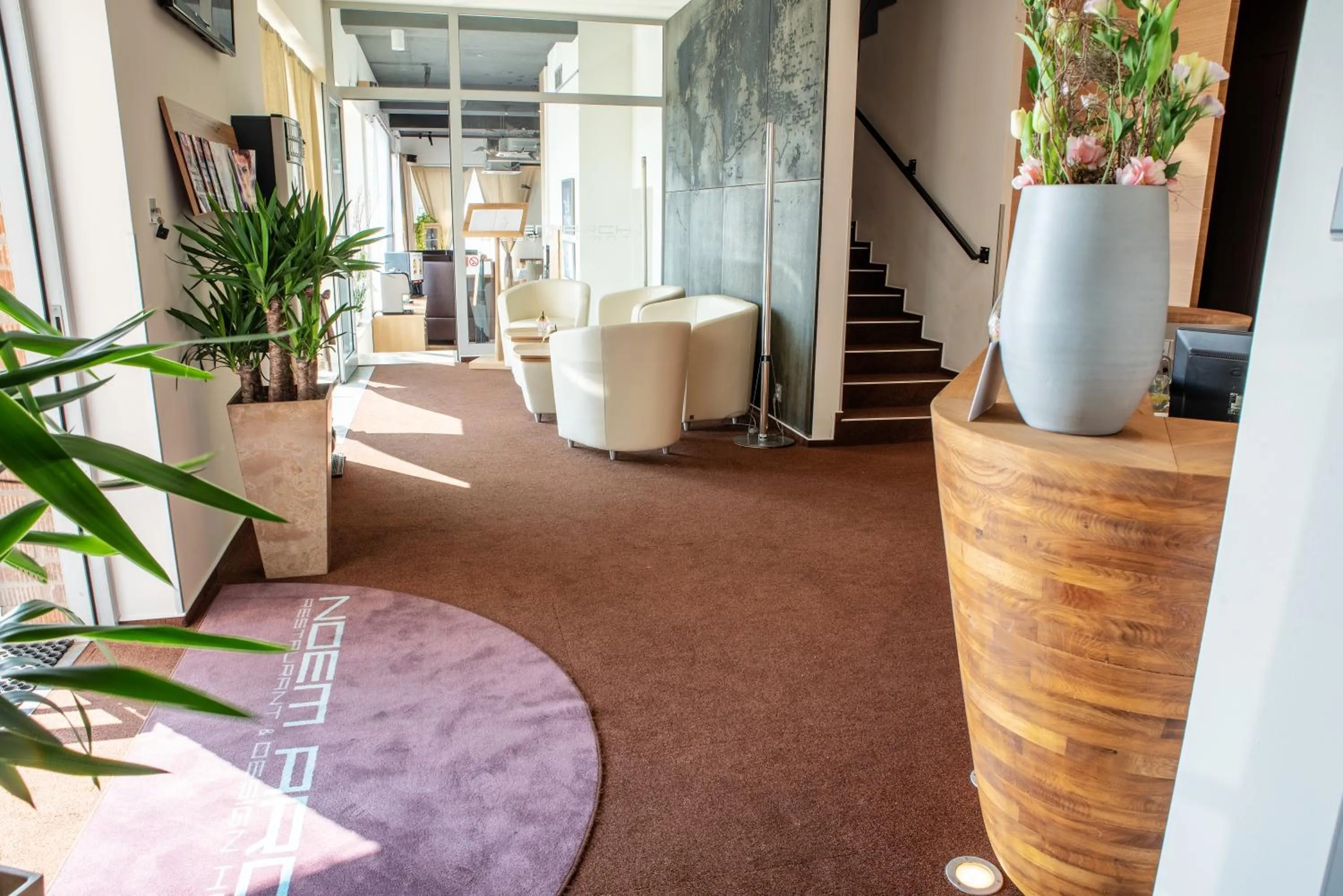 Restaurant & Design Hotel Noem Arch