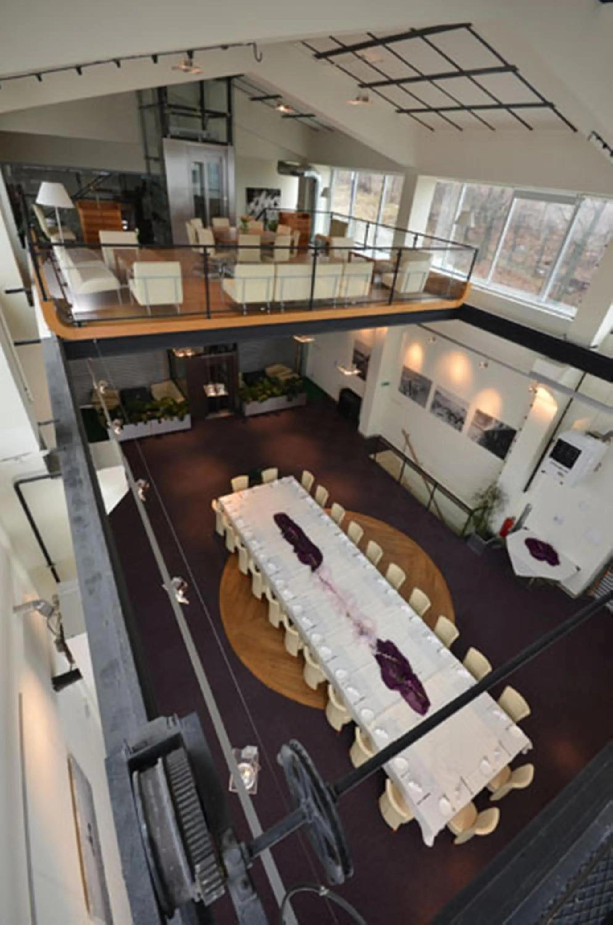 Restaurant/places to eat in Restaurant & Design Hotel Noem Arch