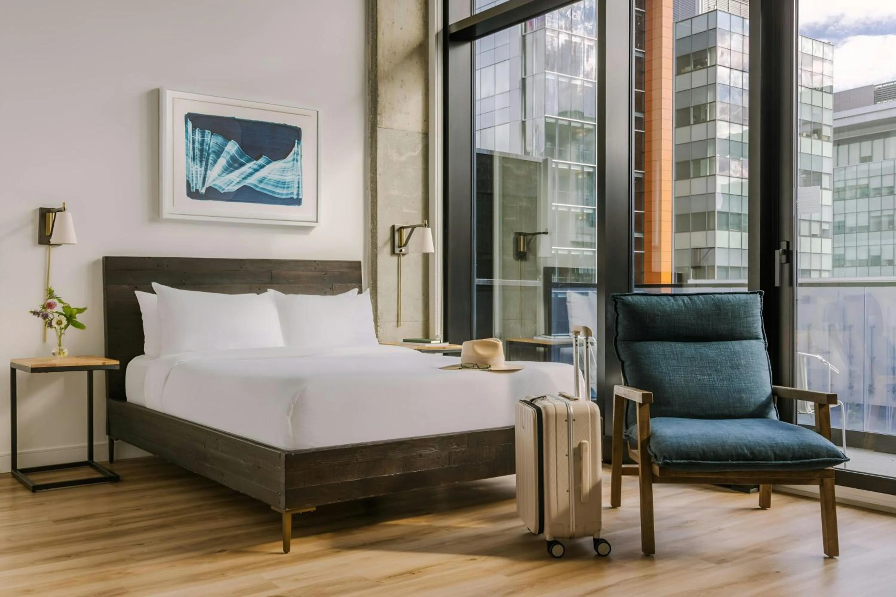 Bedroom, Bed in Sonder by Marriott Bonvoy Maisonneuve Apartments Downtown