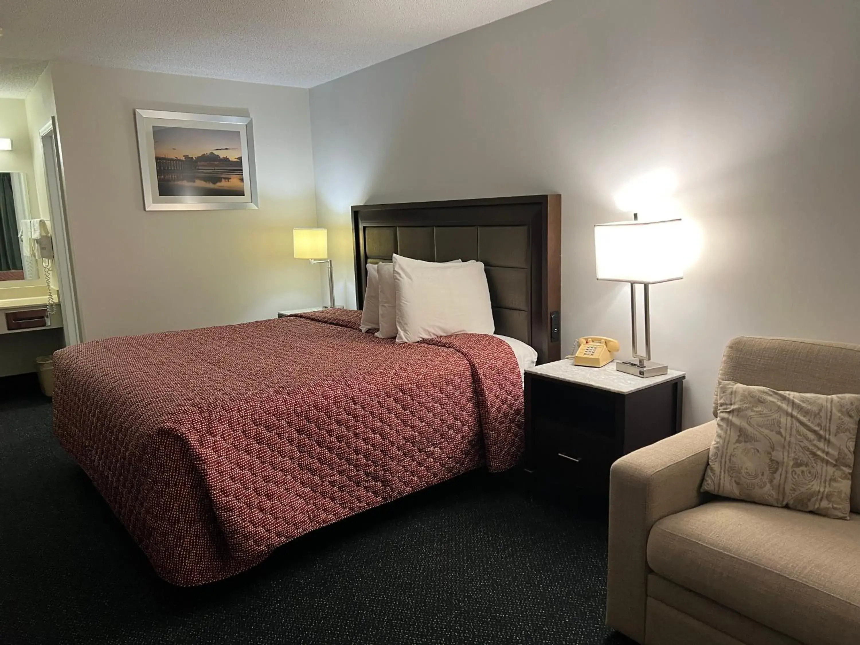 Double Room - Disability Access in Garden Inn & Suites Double Room - Disability Access in Garden Inn & Suites