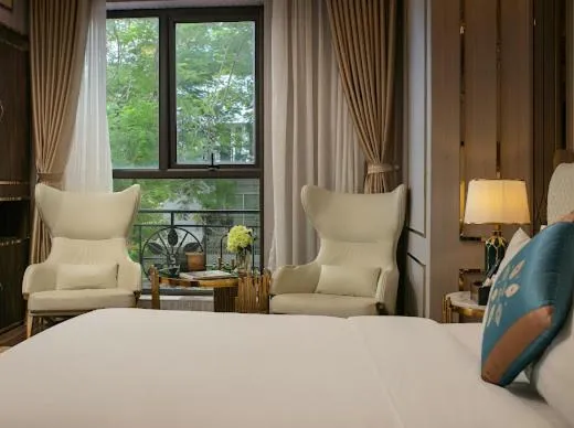 Lake view, Bed in Bao Ngoc Hotel Linh Dam