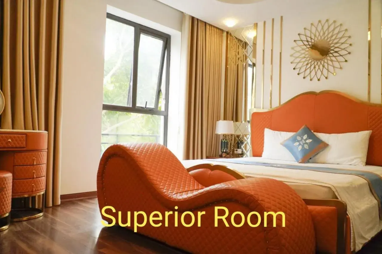 Deluxe Double Room with Bath in Bao Ngoc Hotel Linh Dam Deluxe Double Room with Bath in Bao Ngoc Hotel Linh Dam