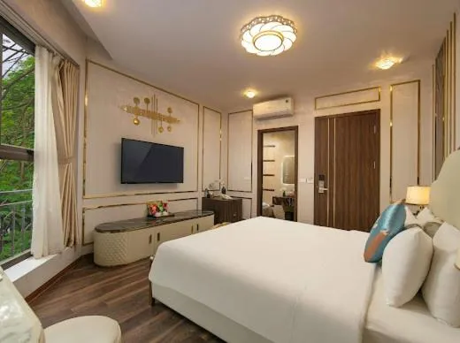 Bed in Bao Ngoc Hotel Linh Dam