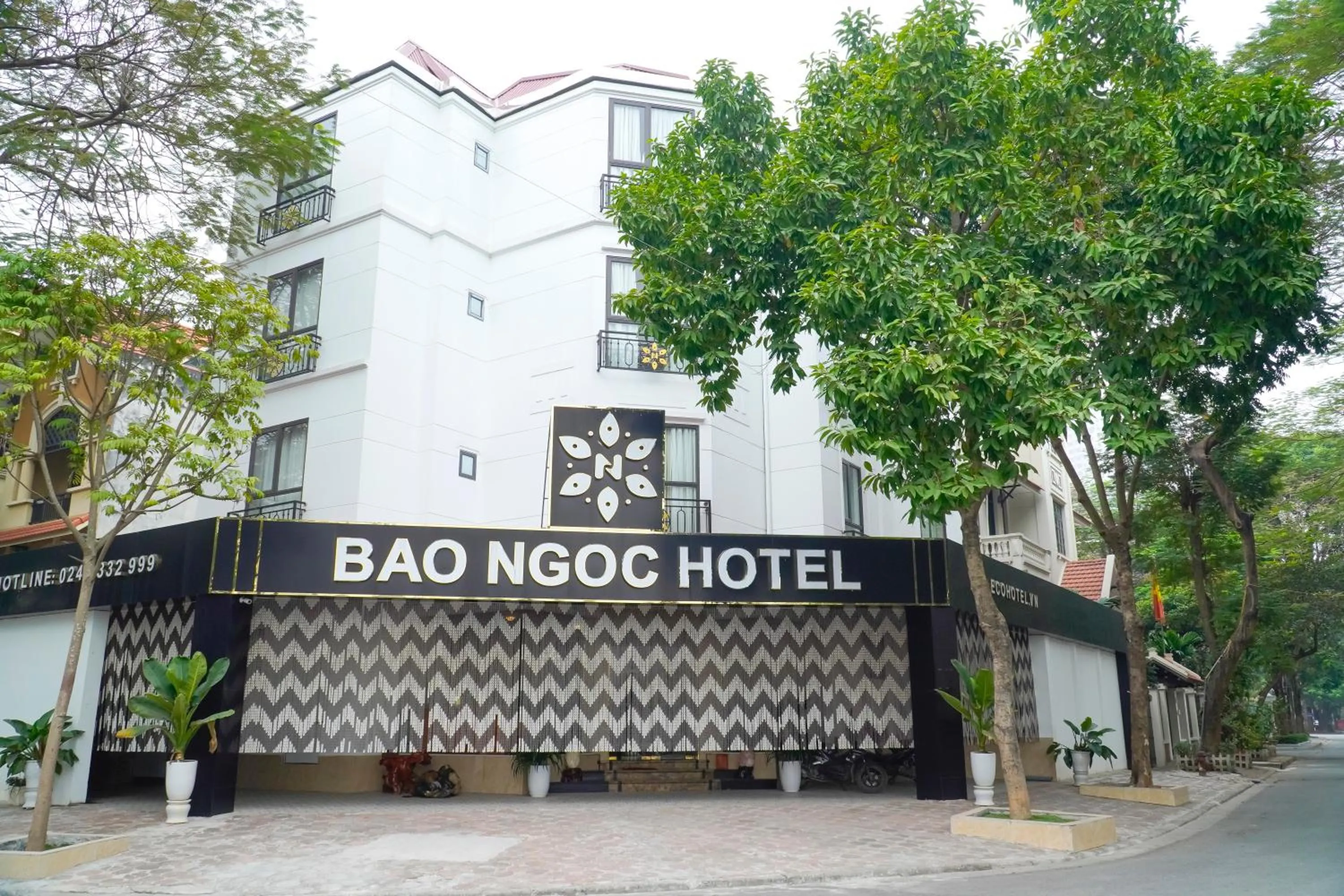 Property building in Bao Ngoc Hotel Linh Dam