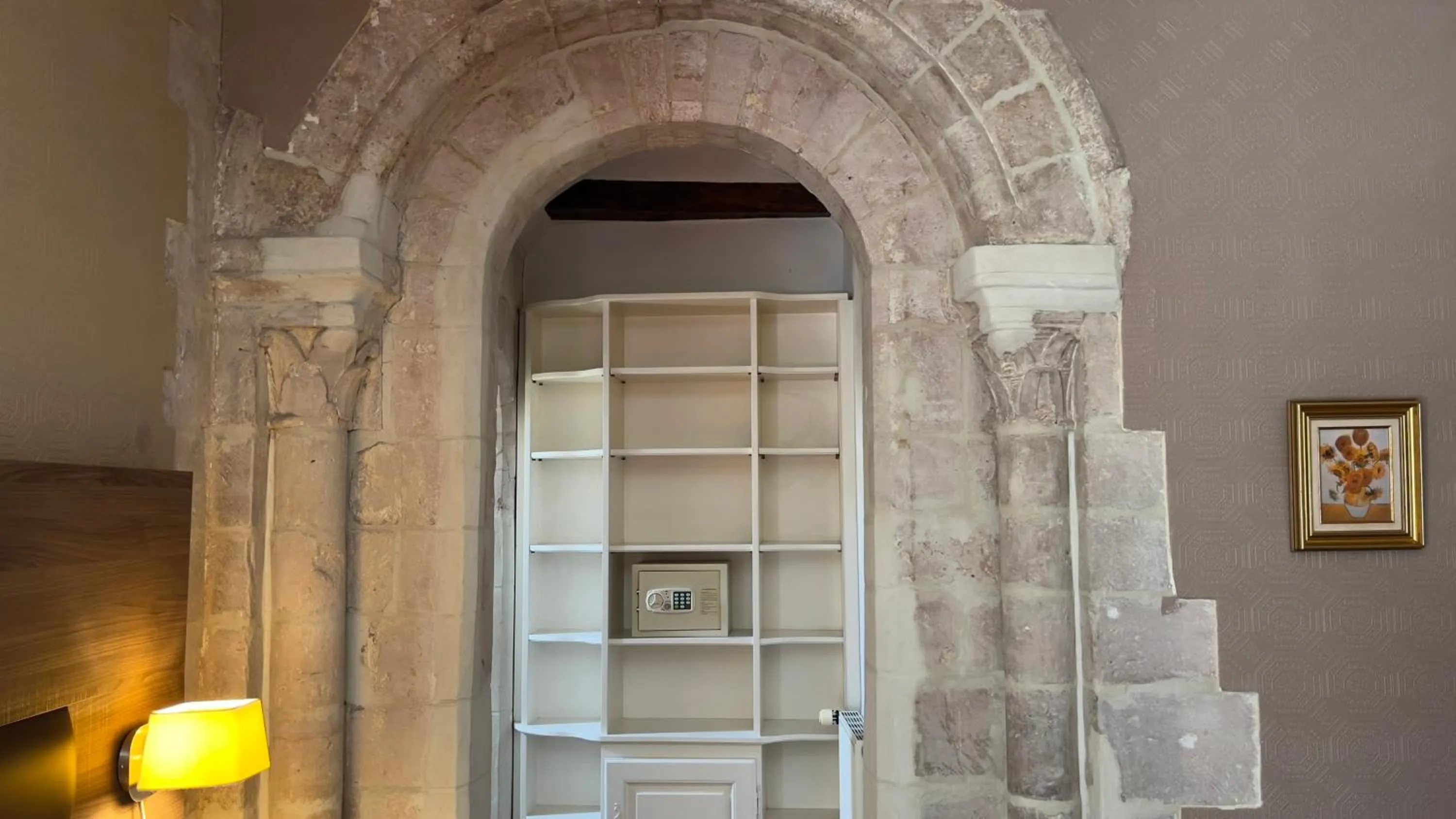 storage in L'Hostellerie du Château de Bricquebec