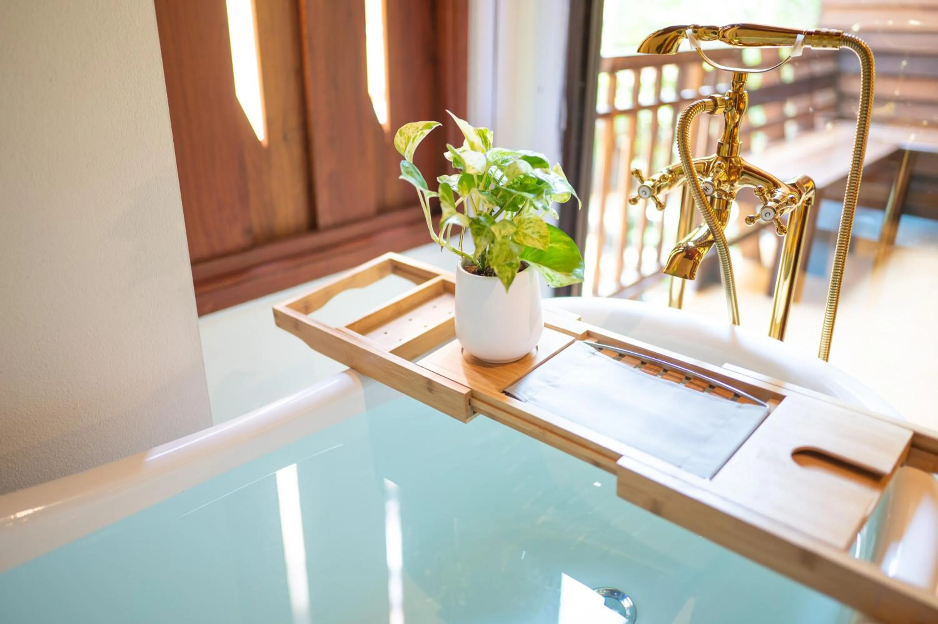 At Gate Thaphae Hotel