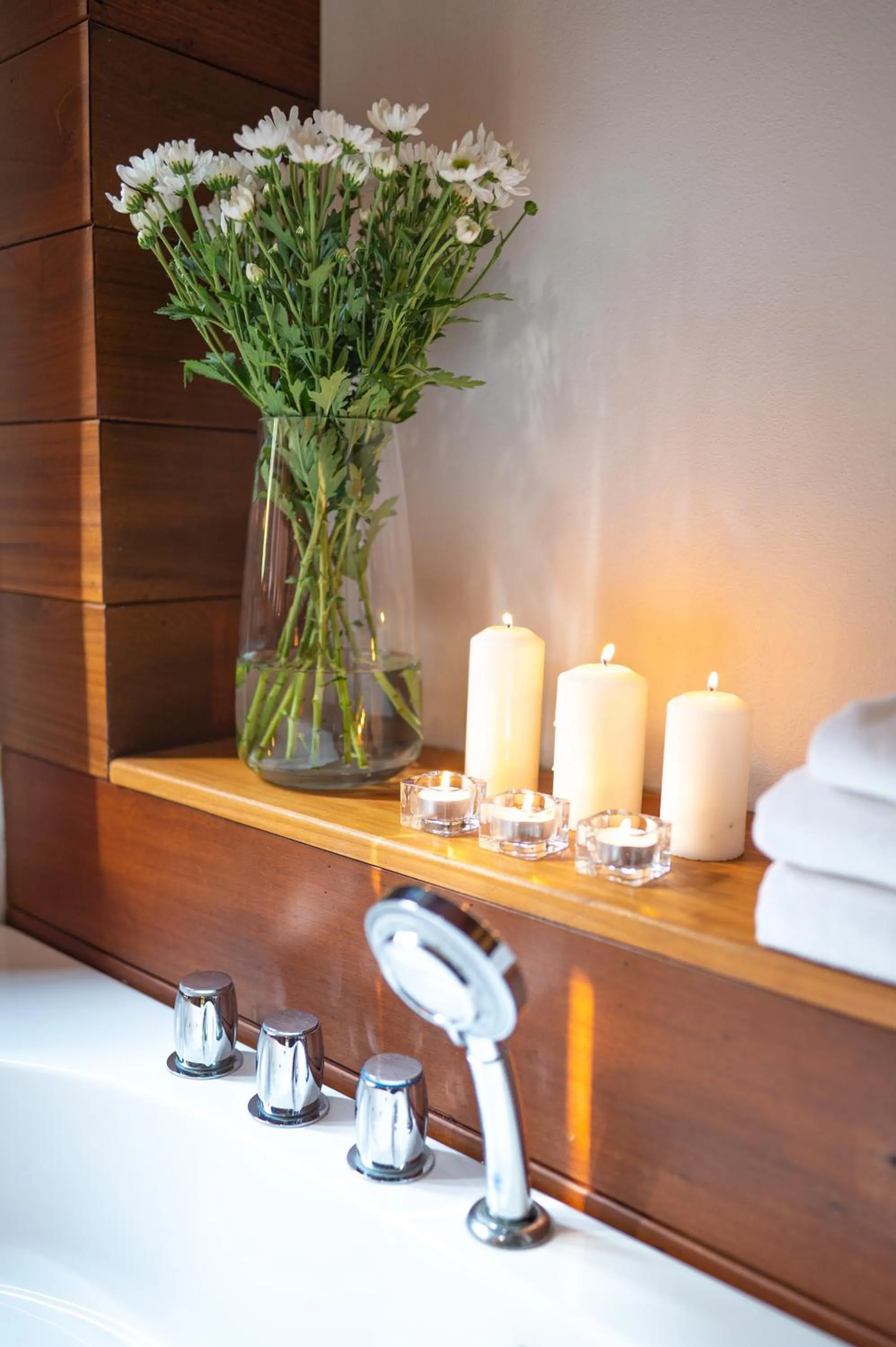 At Gate Thaphae Hotel