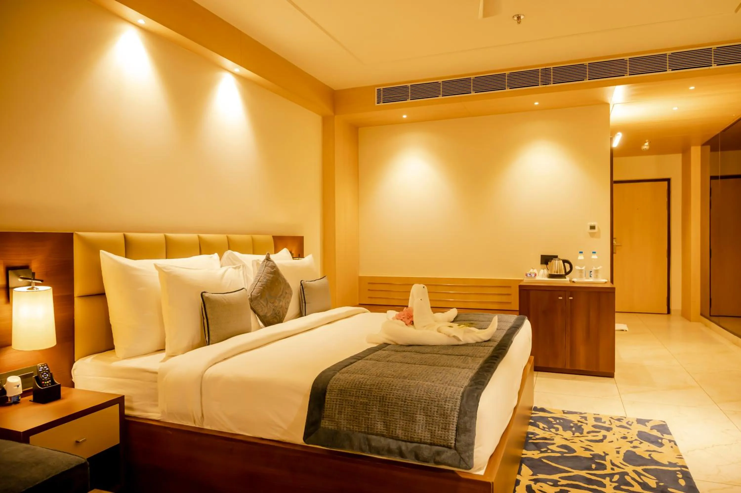 Bedroom, Bed in HOTEL PAHADI