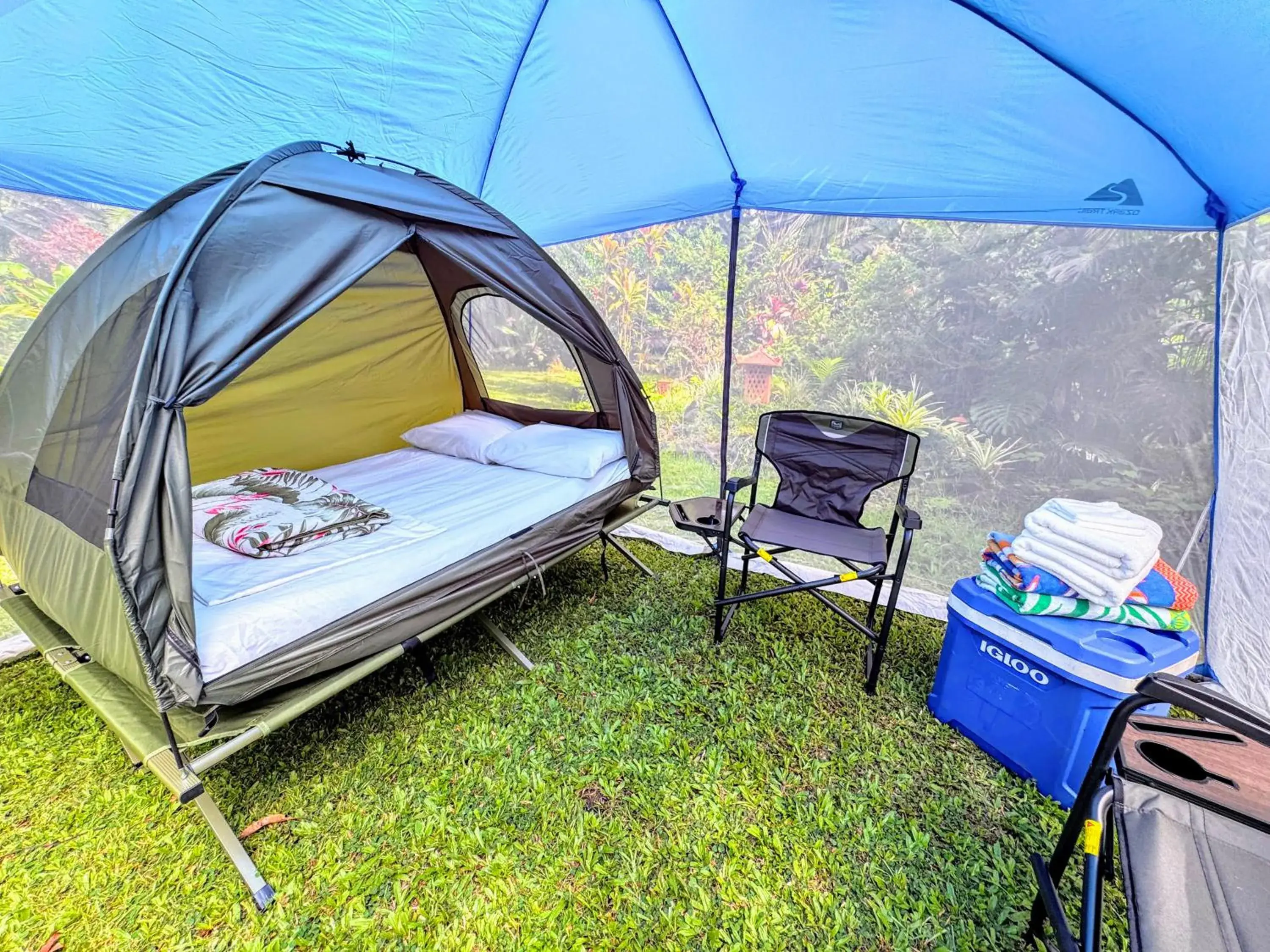 Tent in Kehena Mauka Nui Club LGBTQIA+ Clothing Optional Tent in Kehena Mauka Nui Club LGBTQIA+ Clothing Optional