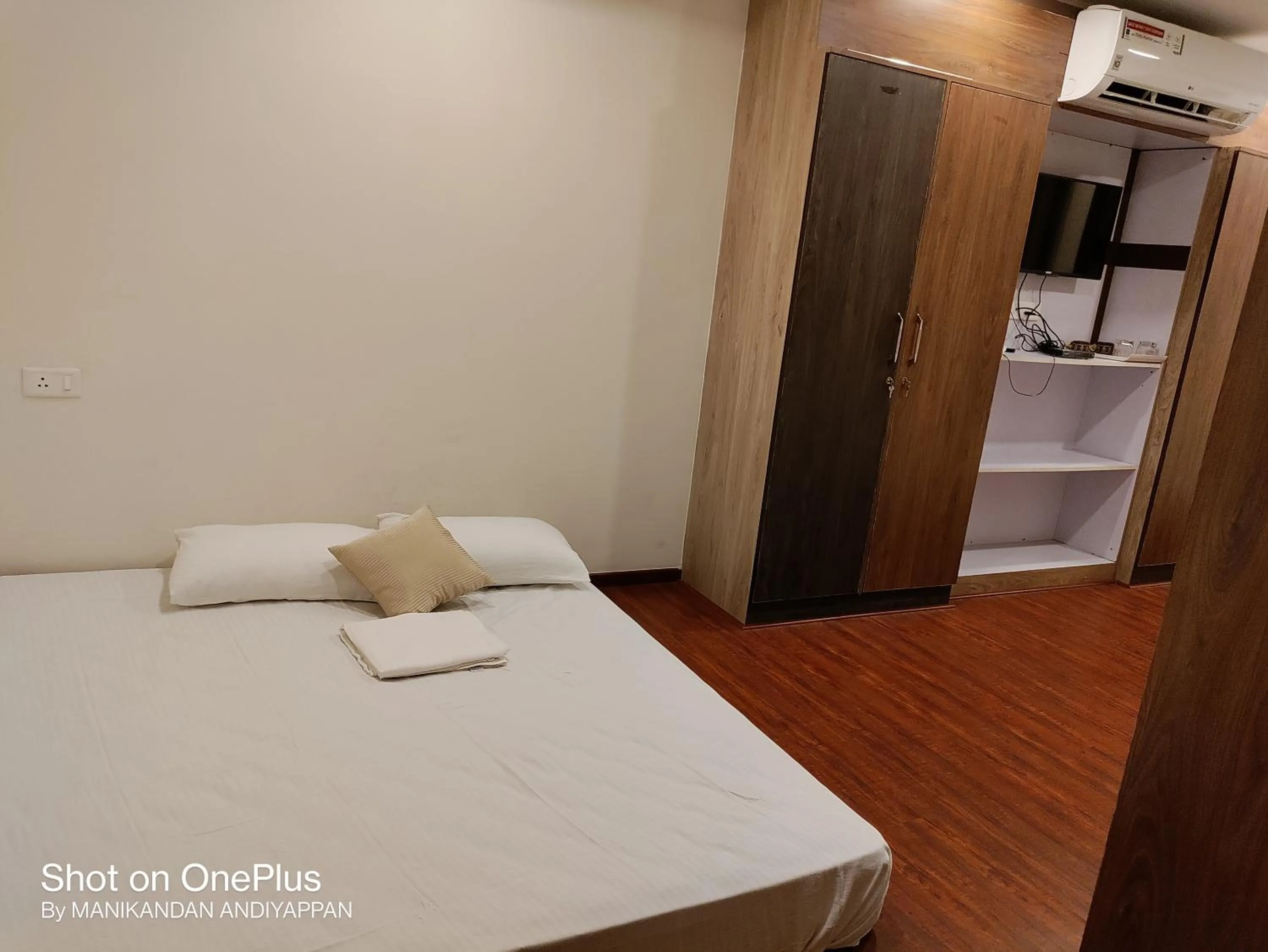 Bed in Hotel Ramtel inn