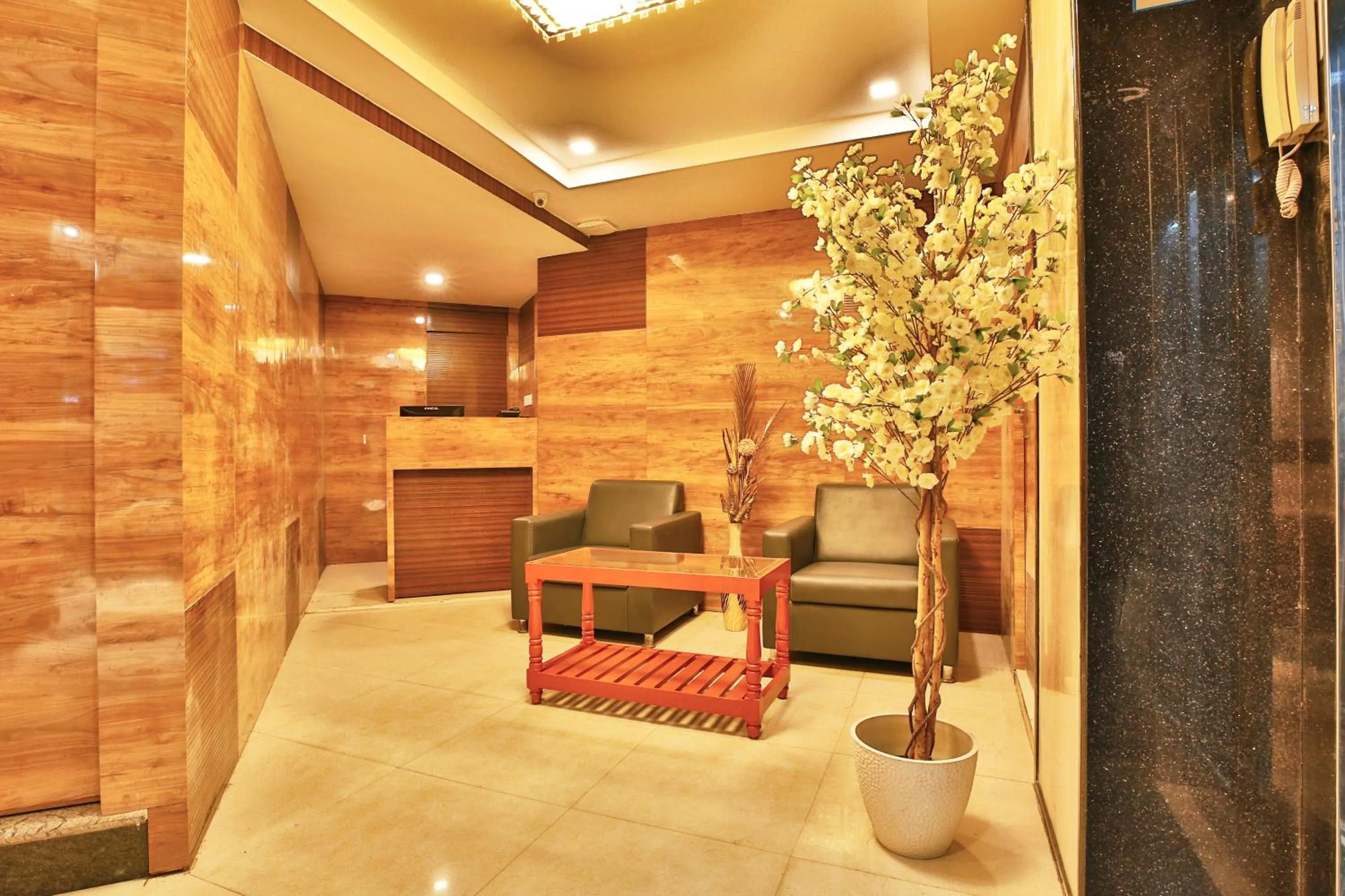 Facade/entrance in Hotel Ramtel inn